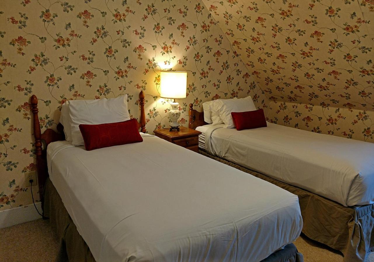 Kitchenette Room - Photo 6