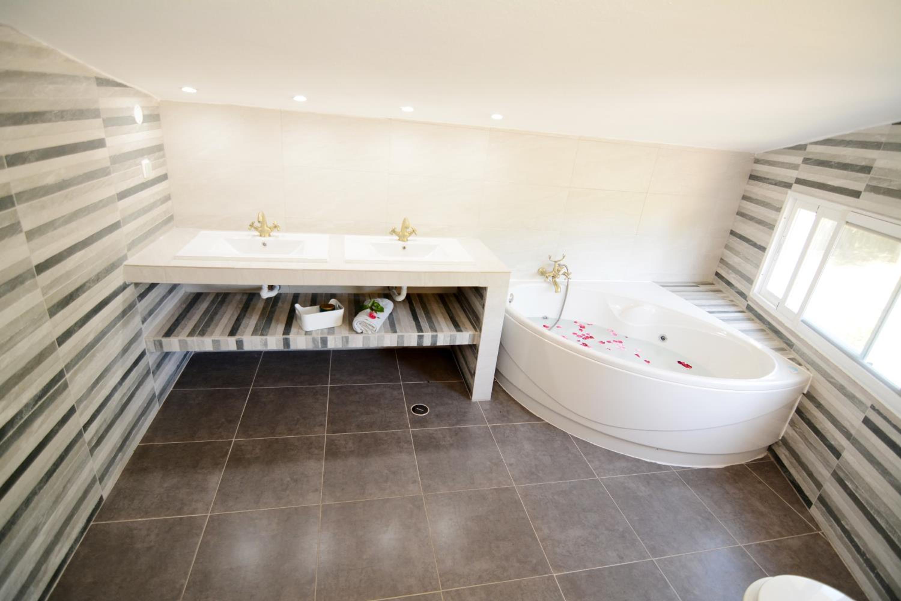One-Bedroom House - Moinho da Capela - Photo 42