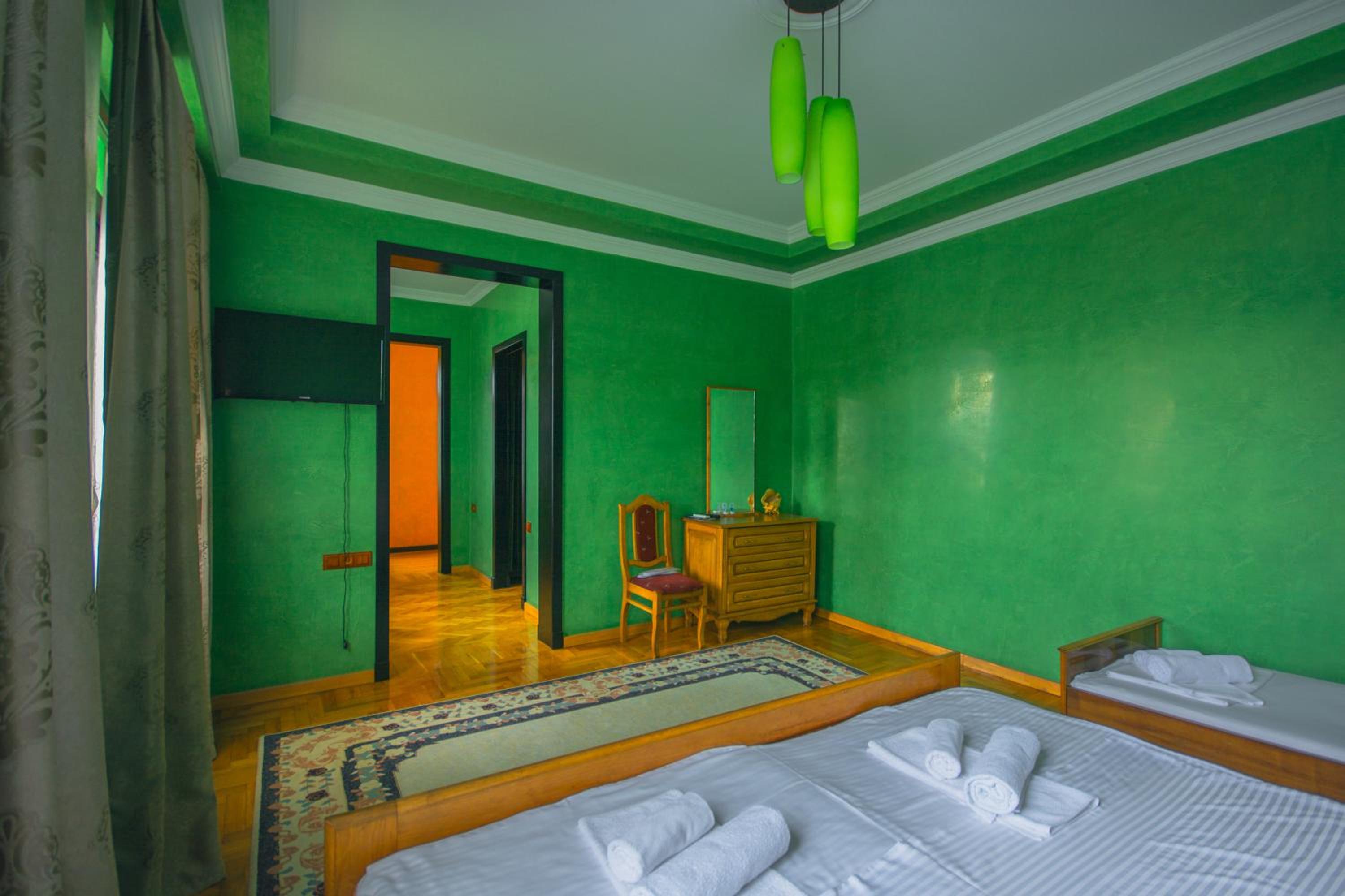 Family Room with Garden View photo 1