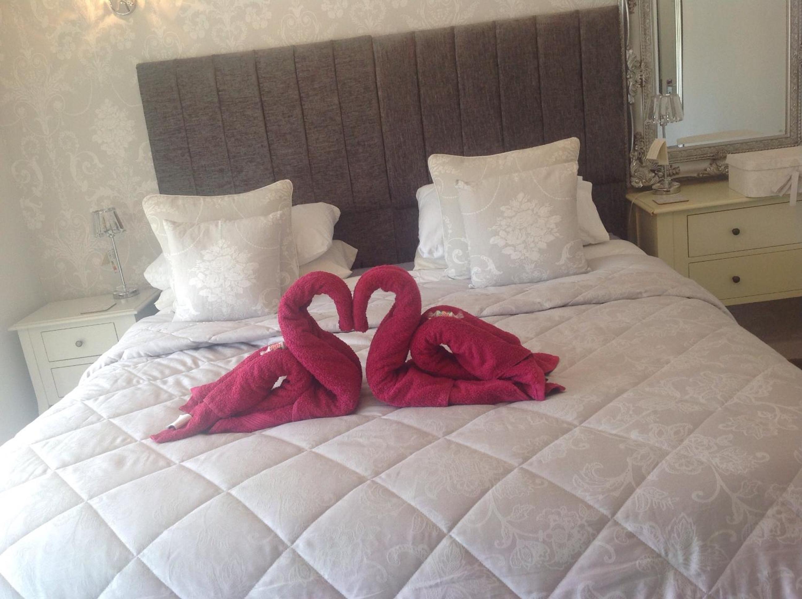 Deluxe King Room - Photo 5