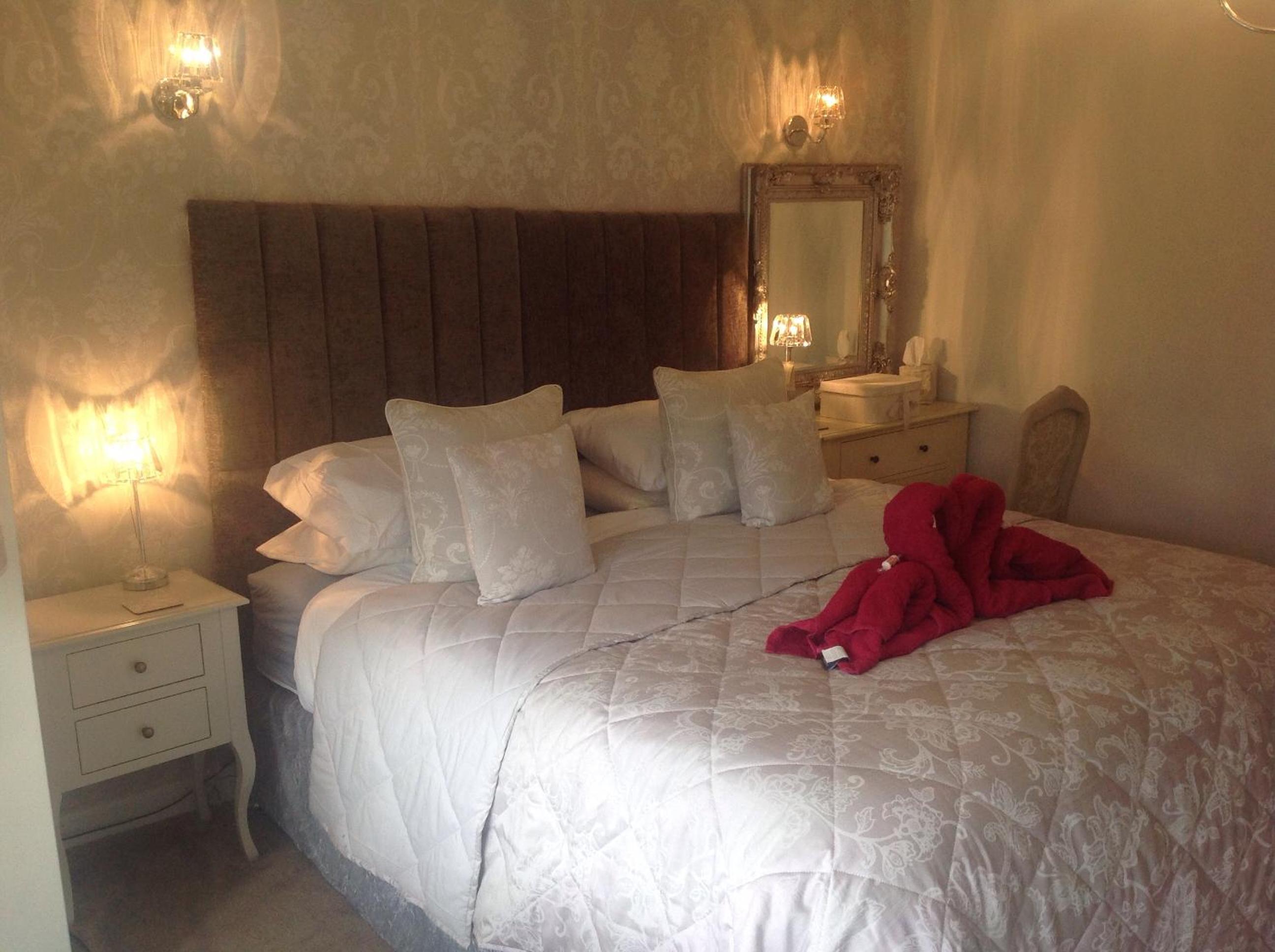 Deluxe King Room - Photo 36