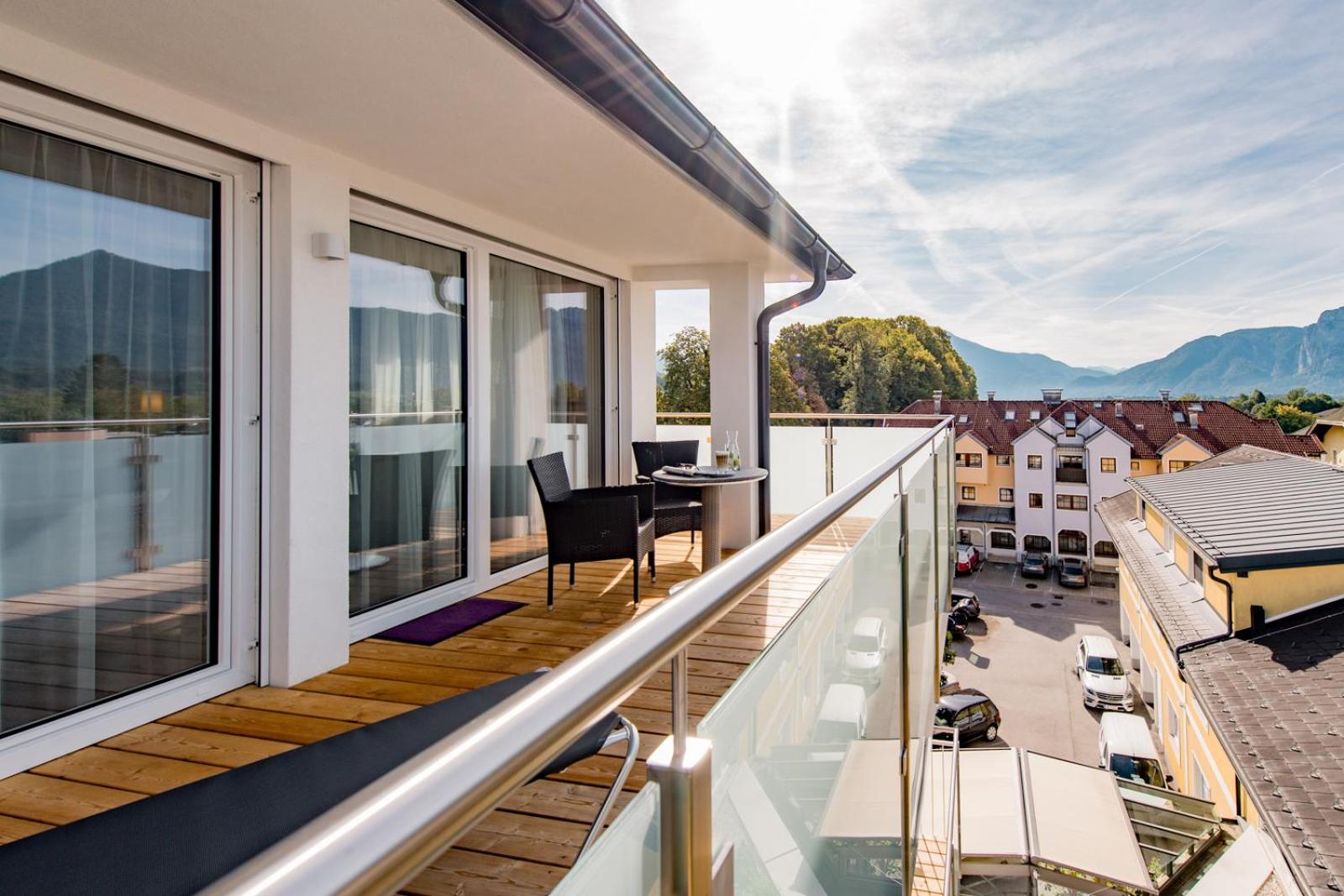 Deluxe Double Room with Terrace - Photo 11