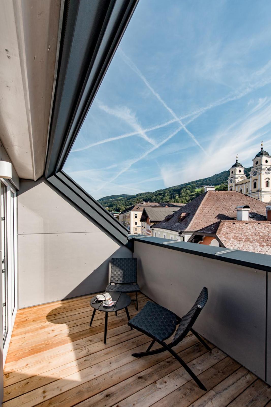 Premium Double Room with Terrace - Photo 9