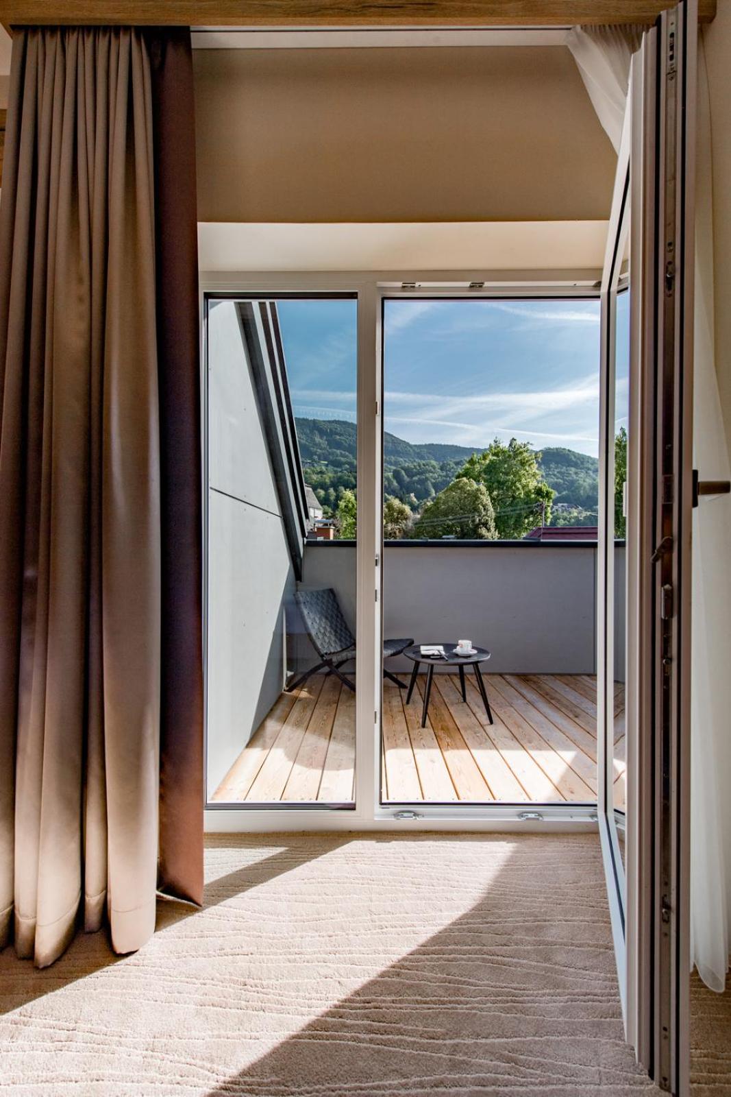 Premium Double Room with Terrace - Photo 8