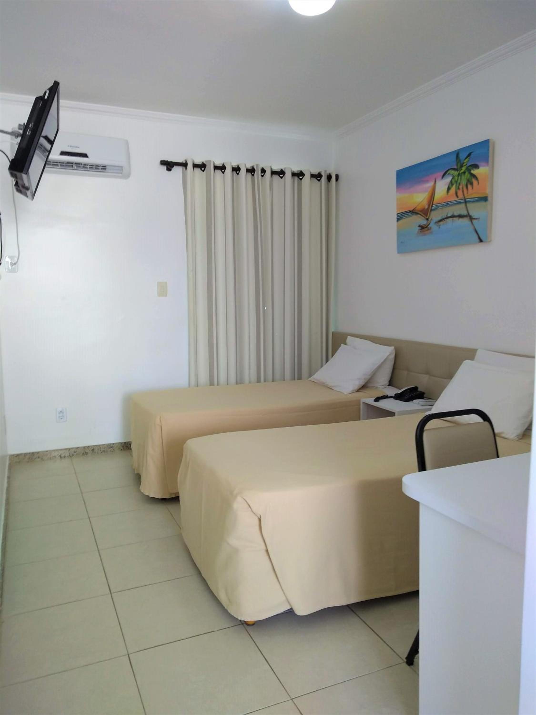 Standard Double or Twin Room - Photo 5