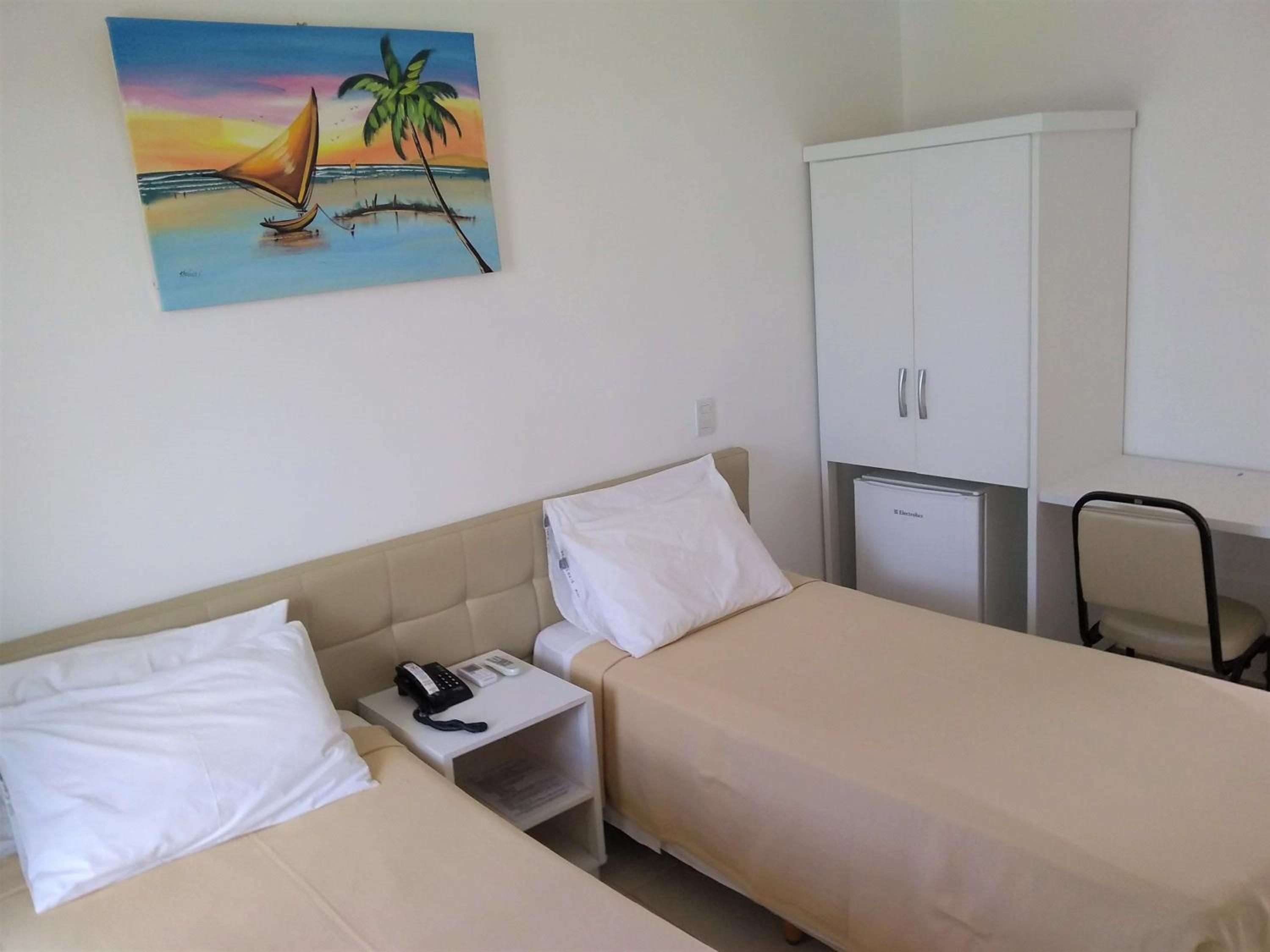 Standard Double or Twin Room - Photo 7