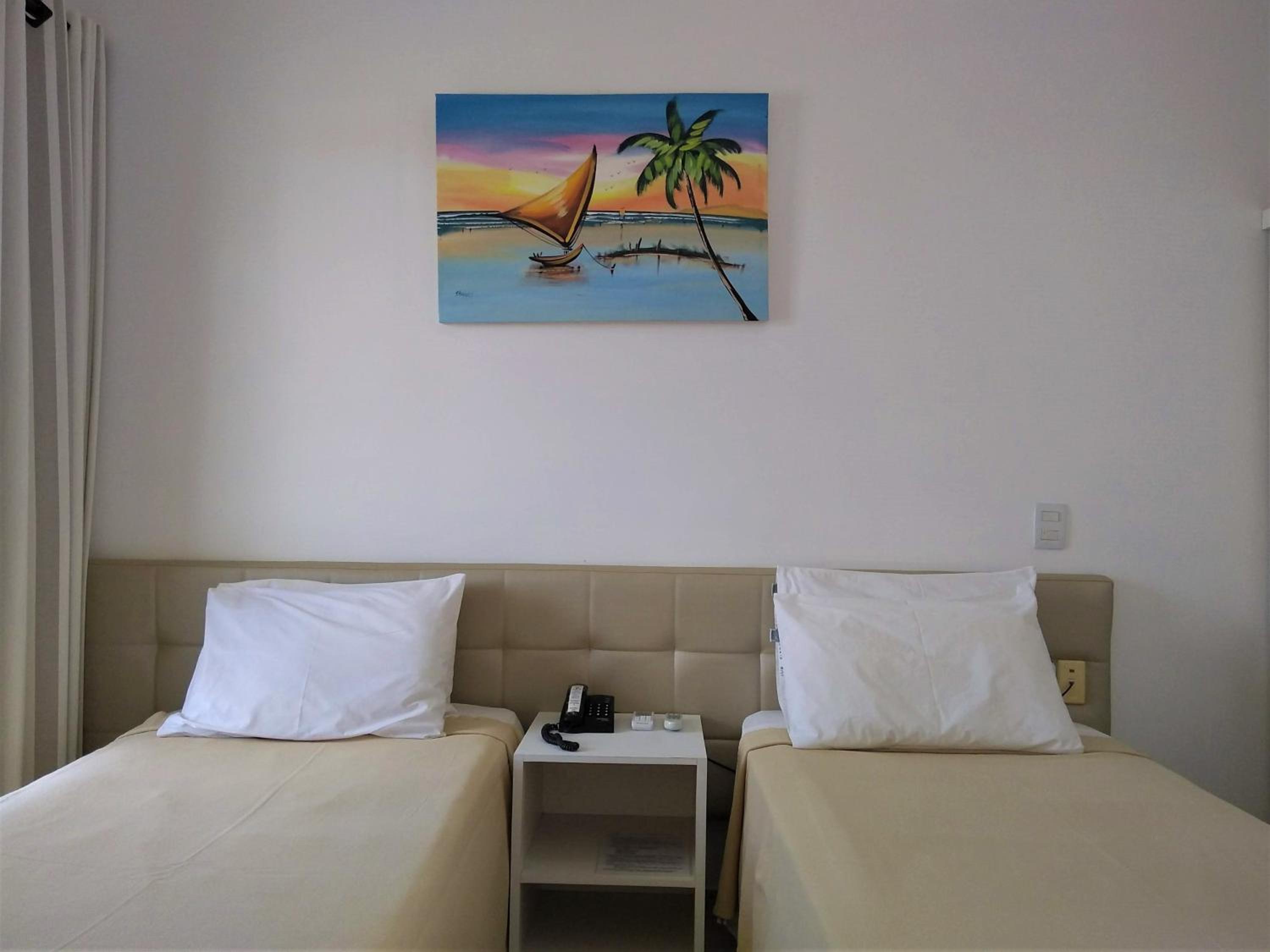 Standard Double or Twin Room - Photo 12