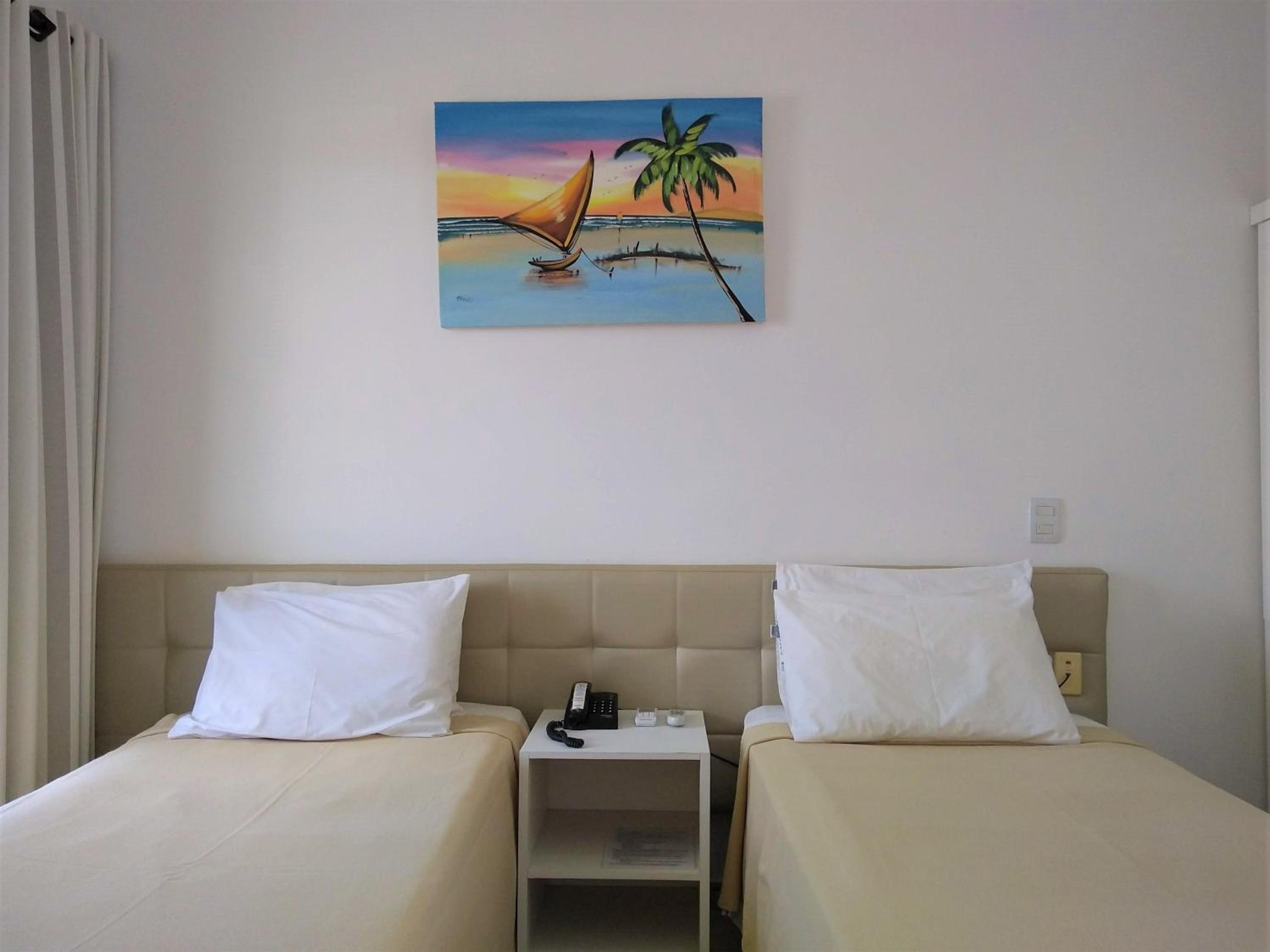 Standard Double or Twin Room - Photo 8