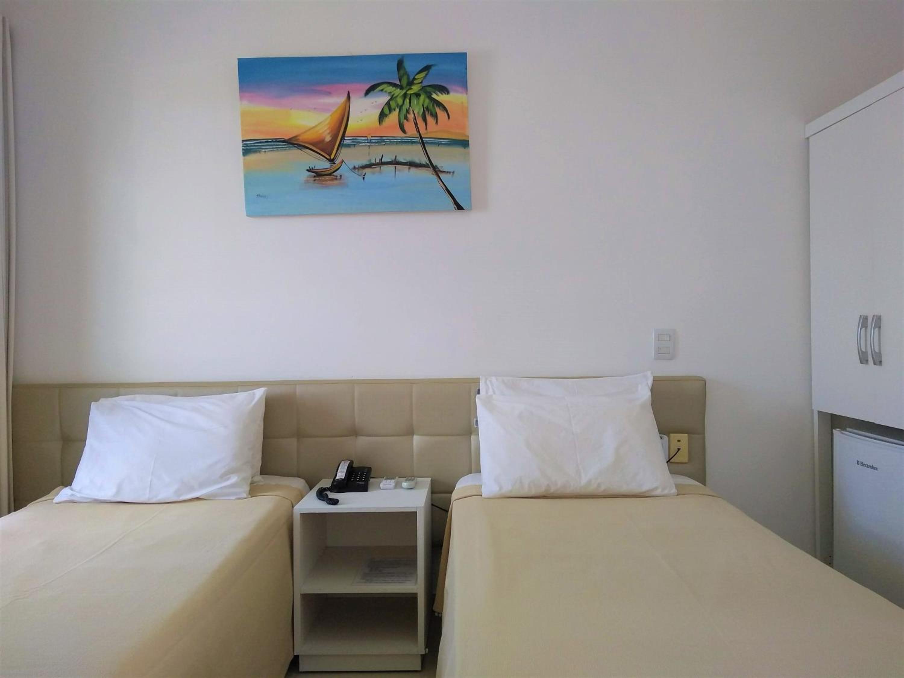 Standard Double or Twin Room - Photo 11