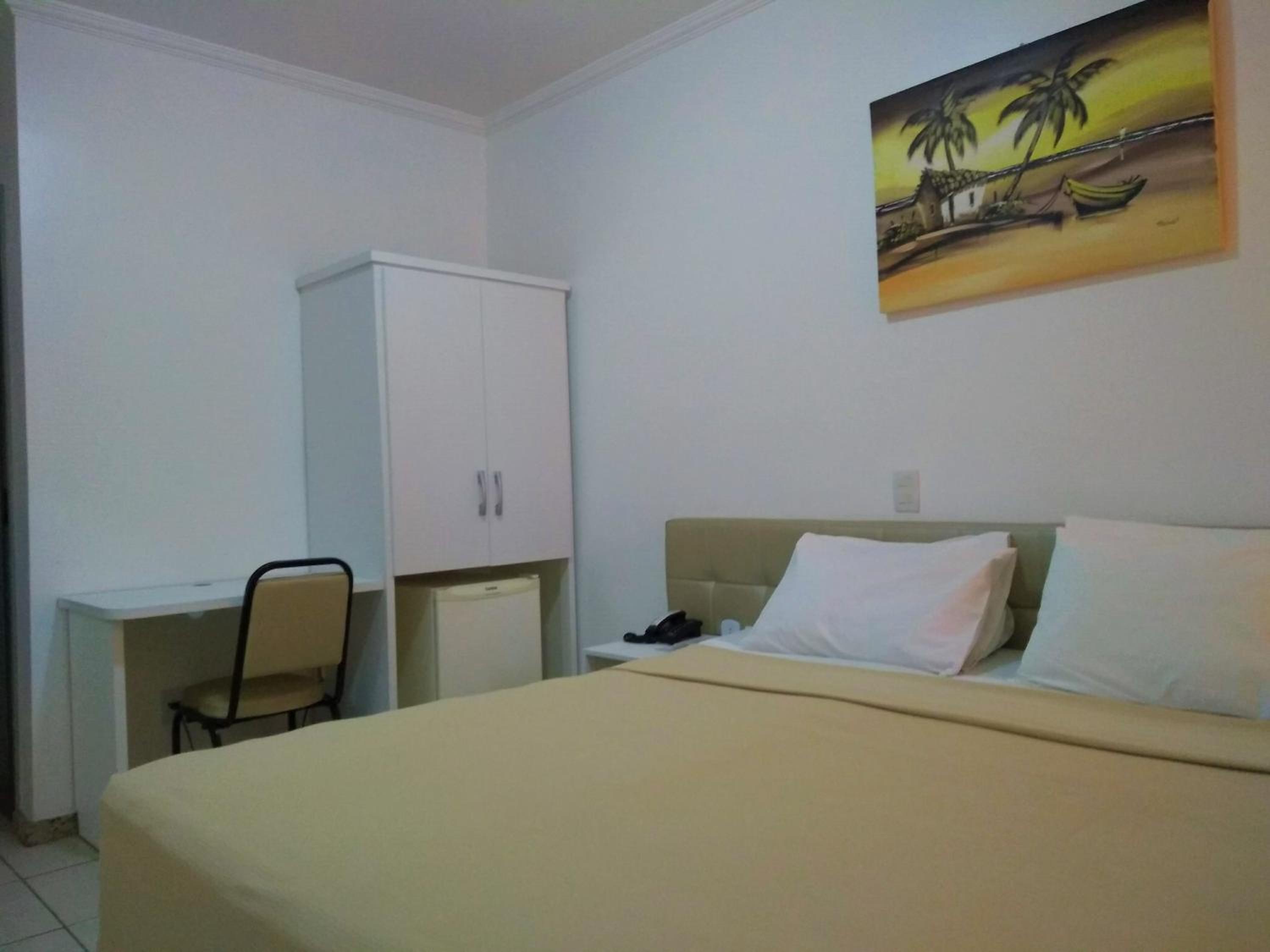 Standard Double Room - Photo 22