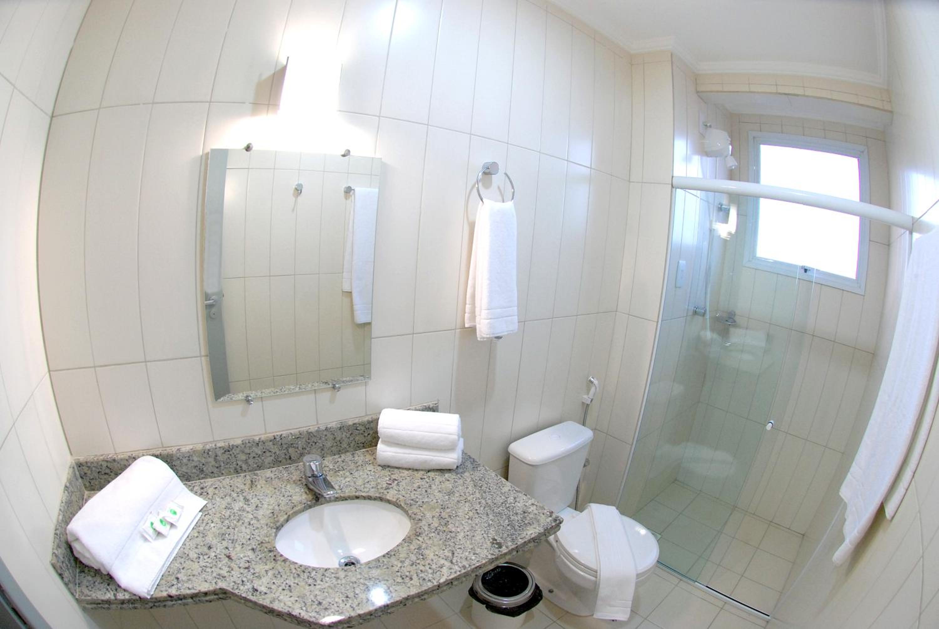 Standard Triple Room - Photo 10