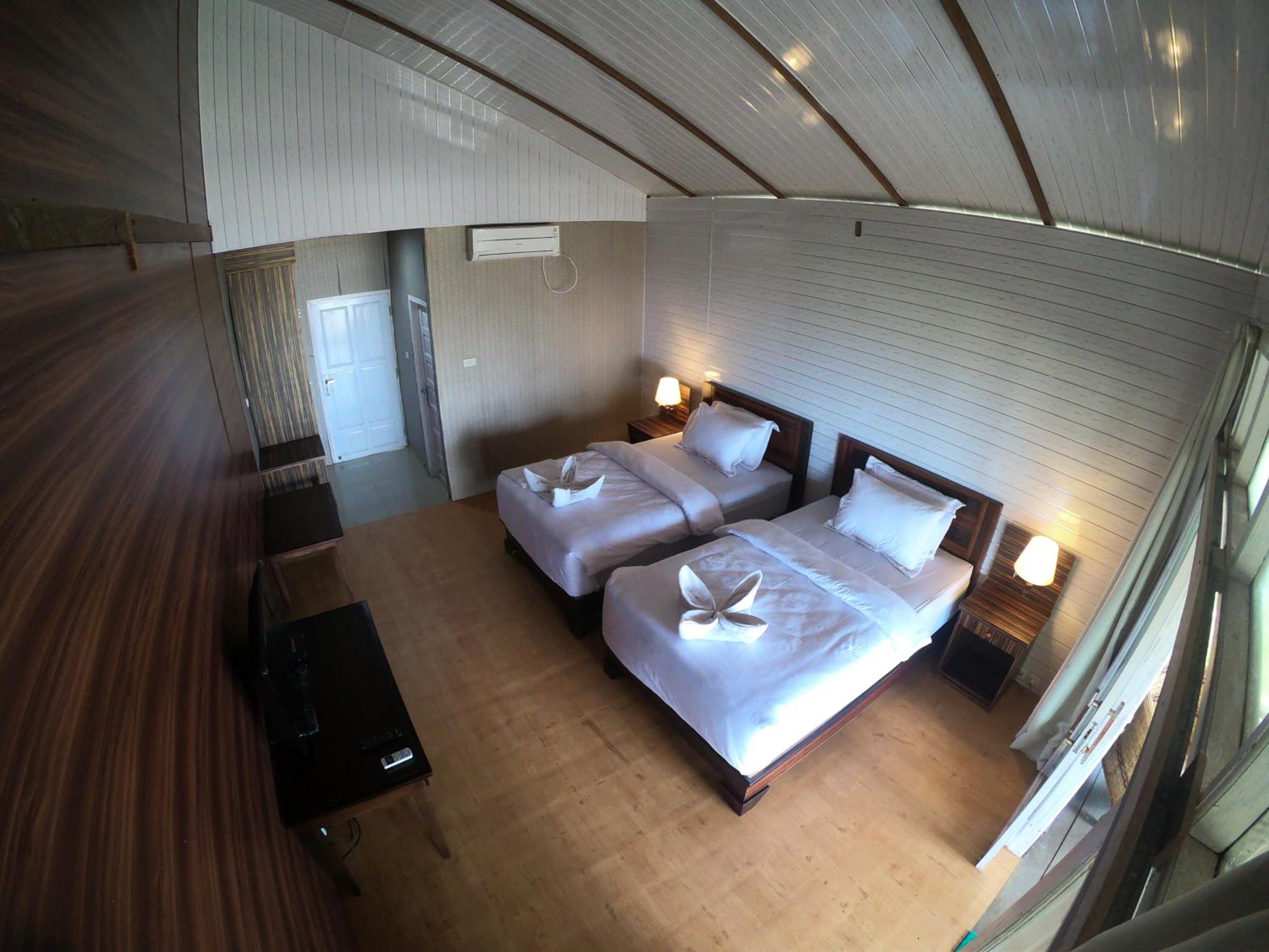 Deluxe Double or Twin Room - Photo 3