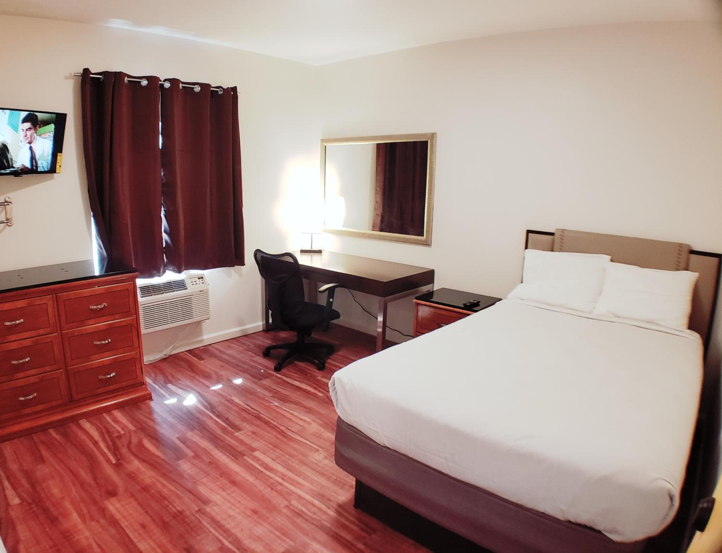 Double Room with Extra Bed - Photo 1