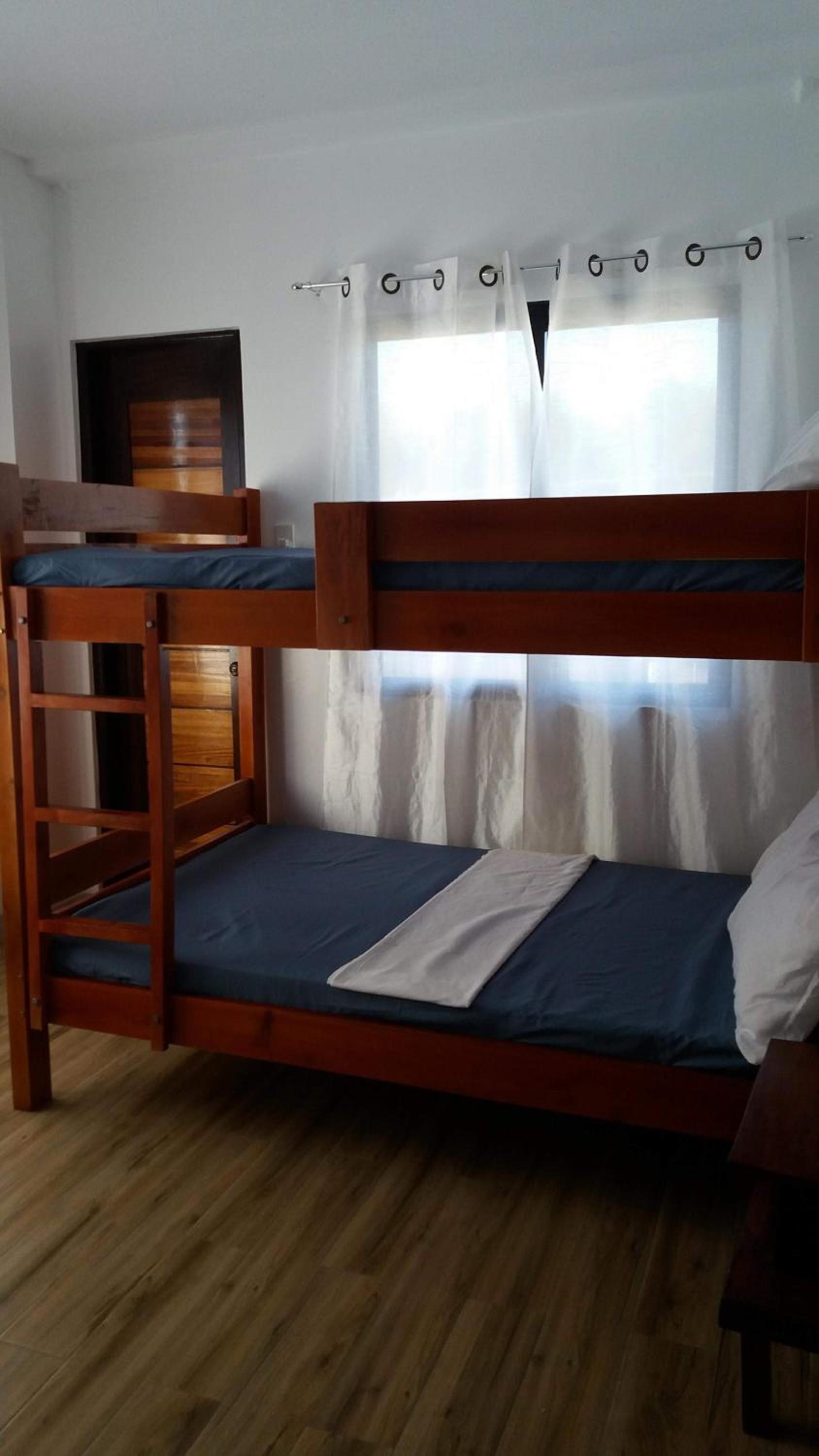 Quadruple Room with Balcony - Photo 4