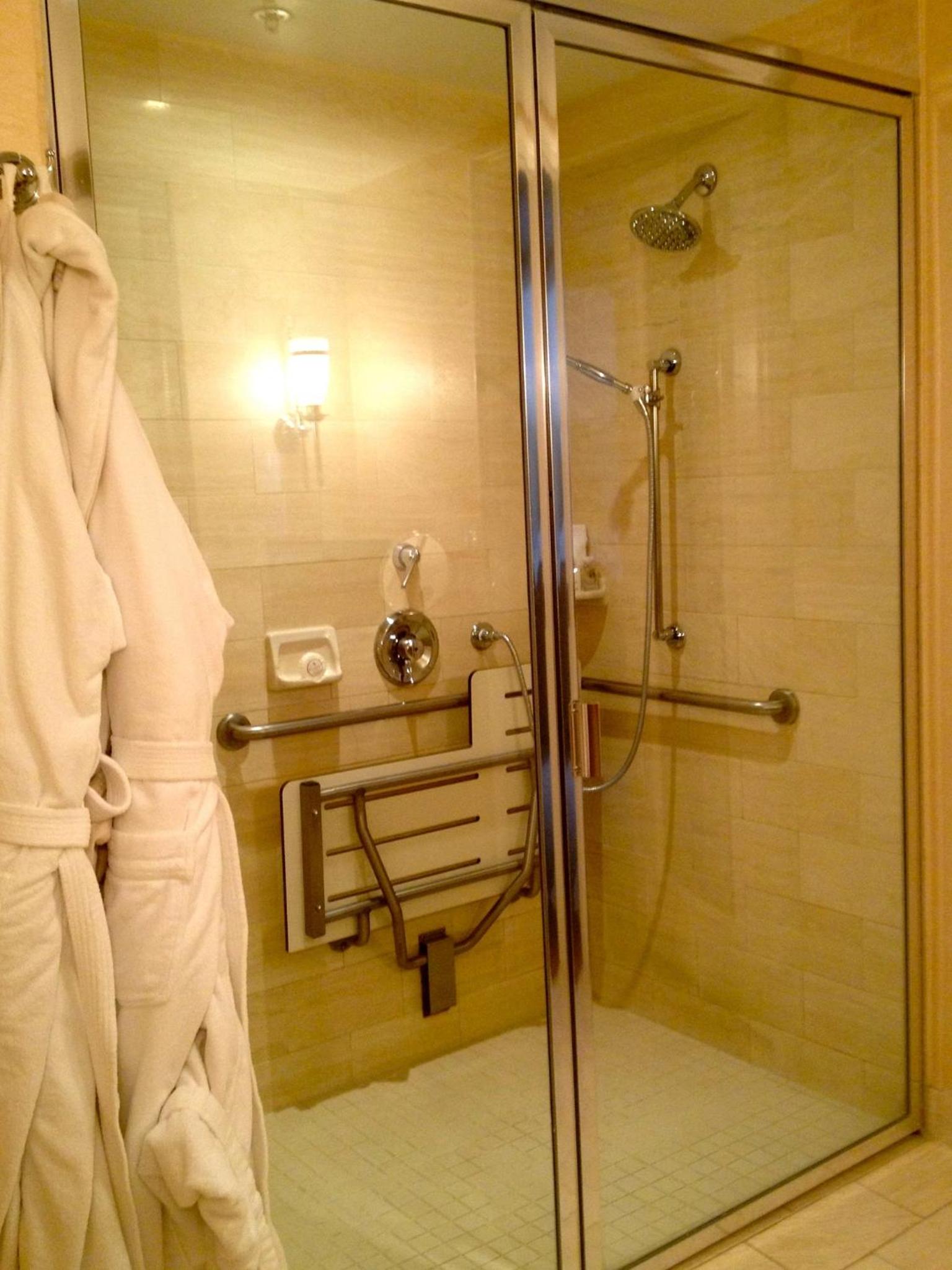 Deluxe Twin Room - Disability Access