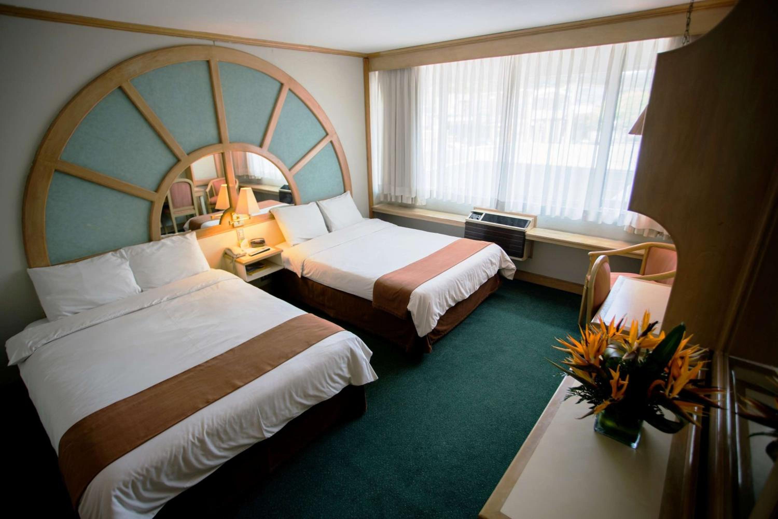 Double Room with Two Double Beds - Non-Smoking - Photo 1