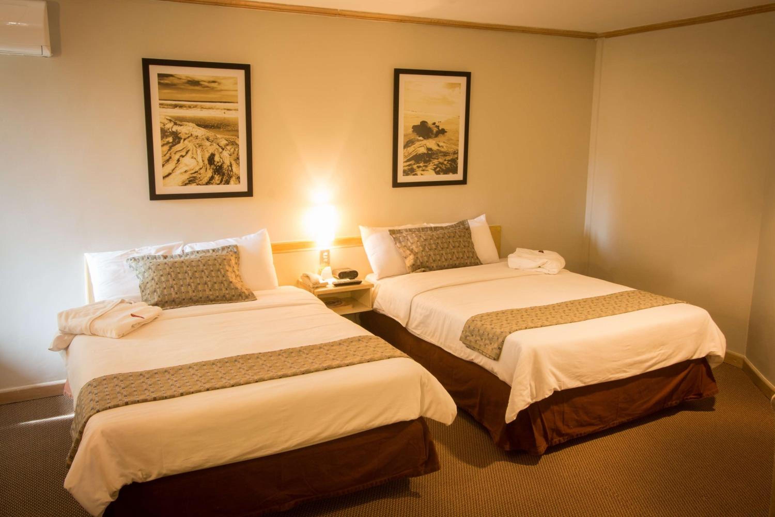 Suite with Two Double Beds - Non-Smoking