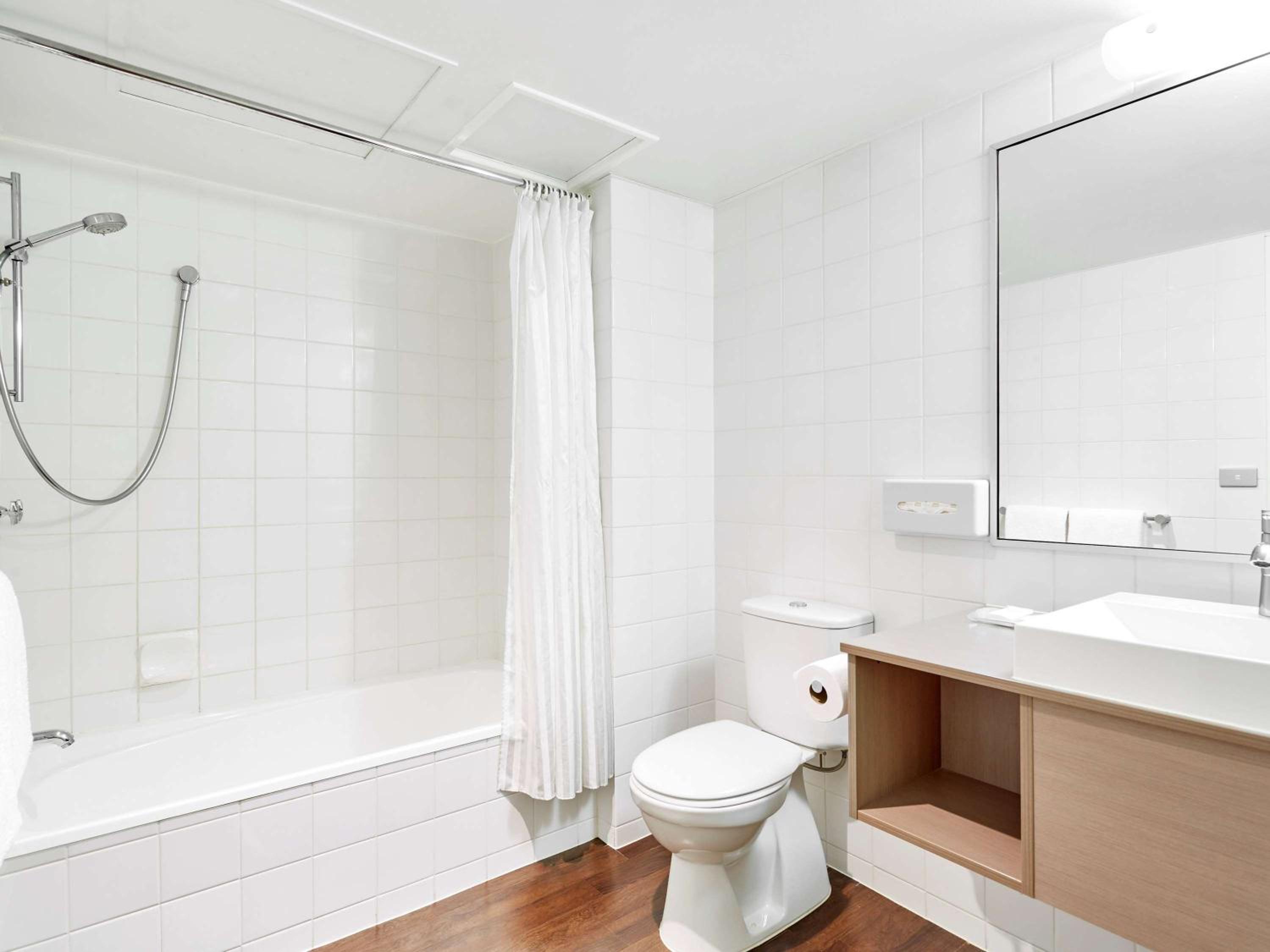 One-Bedroom Apartment - Photo 5
