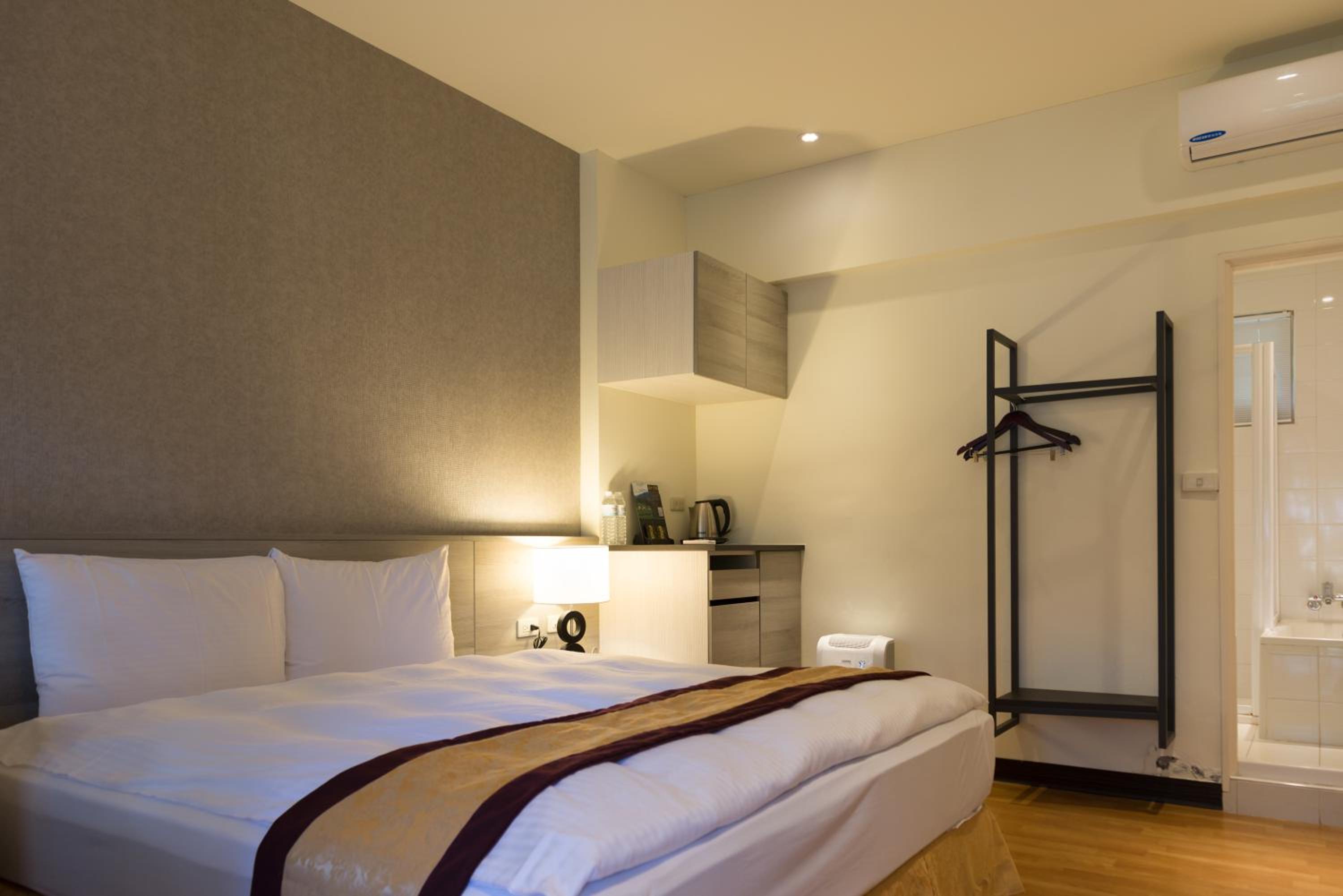 Deluxe Double Room photo 2