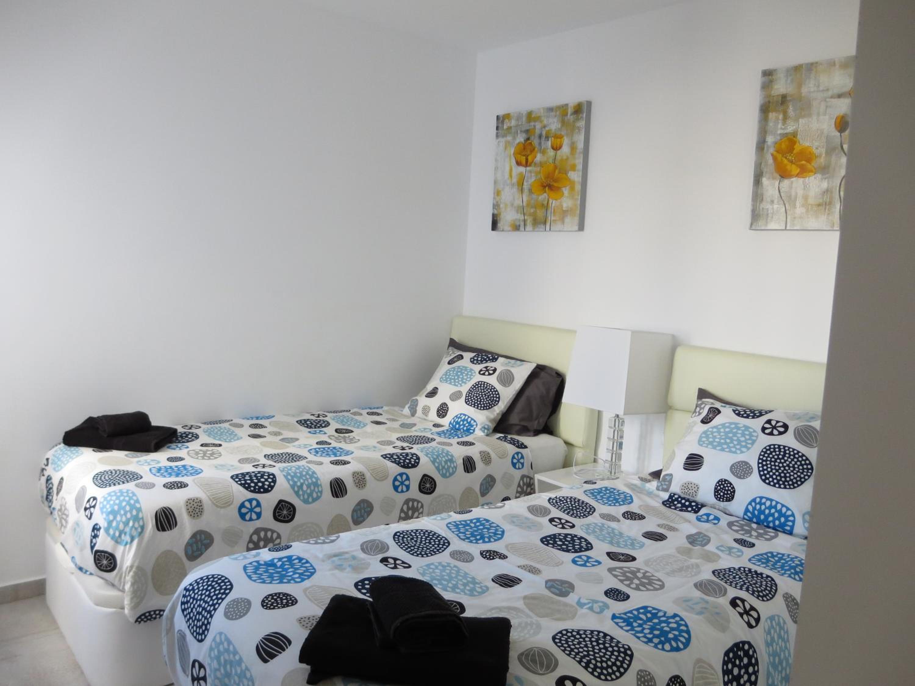 Apartamento con vista a la piscina