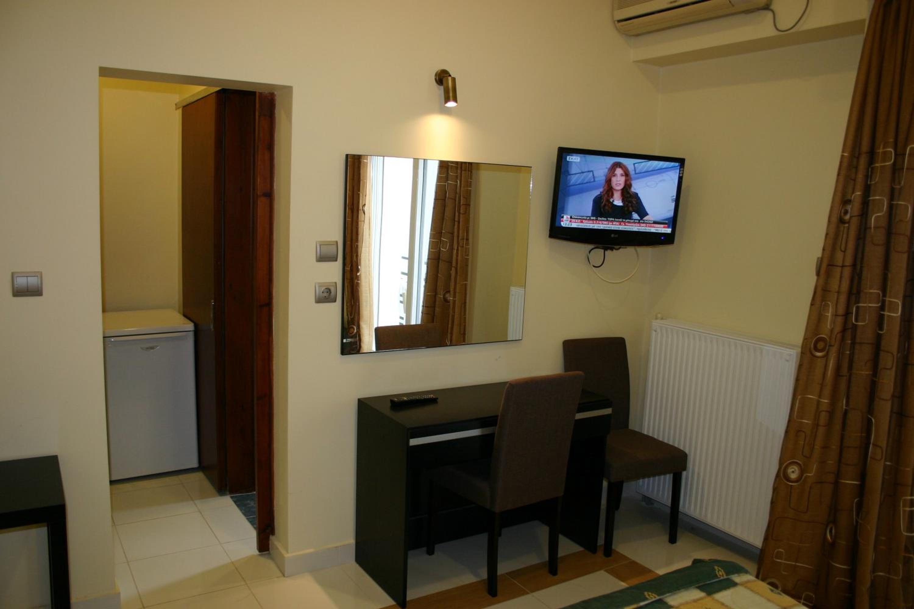 Single Room photo 2