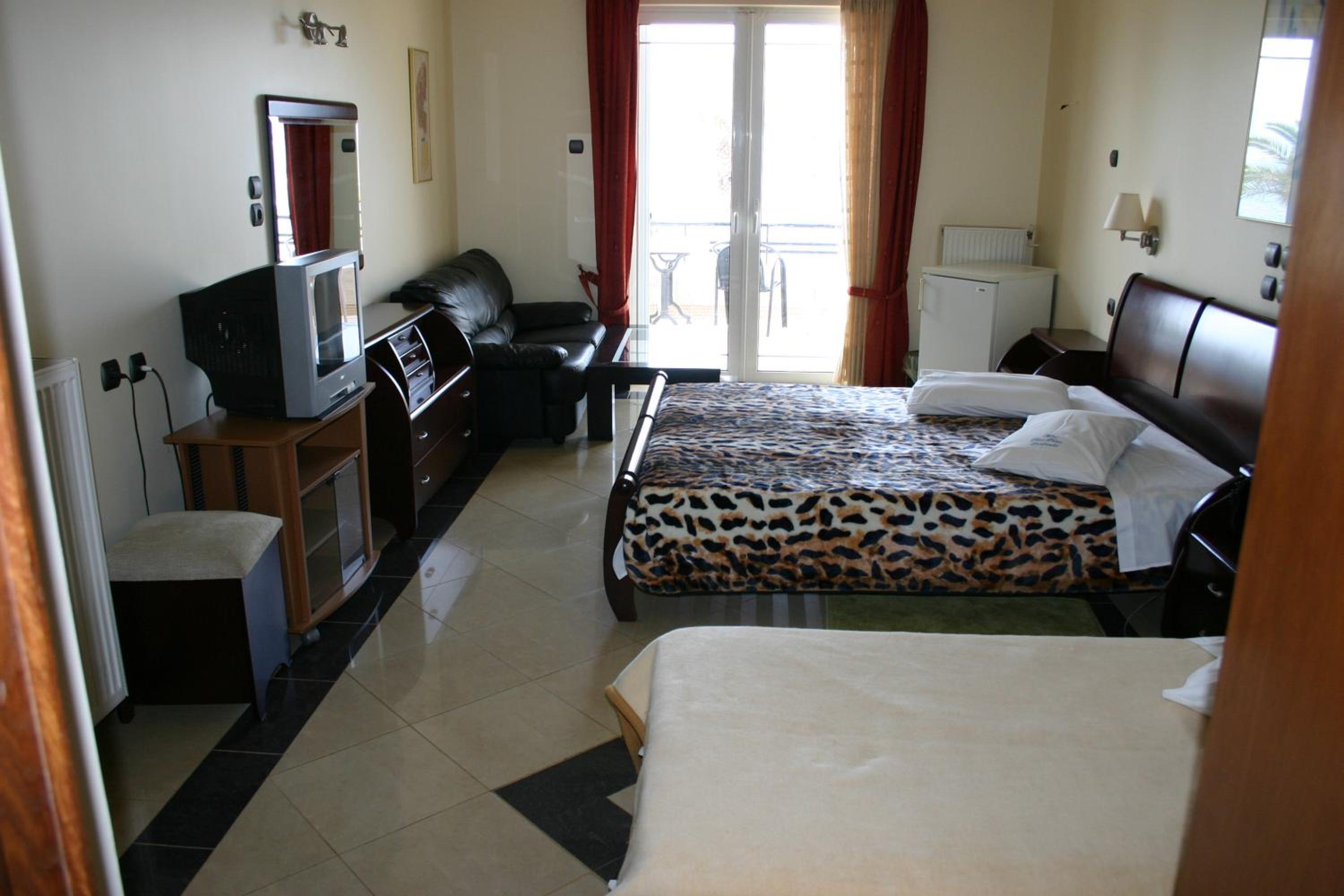 Superior Suite with Sea View (3 Adults) photo 3