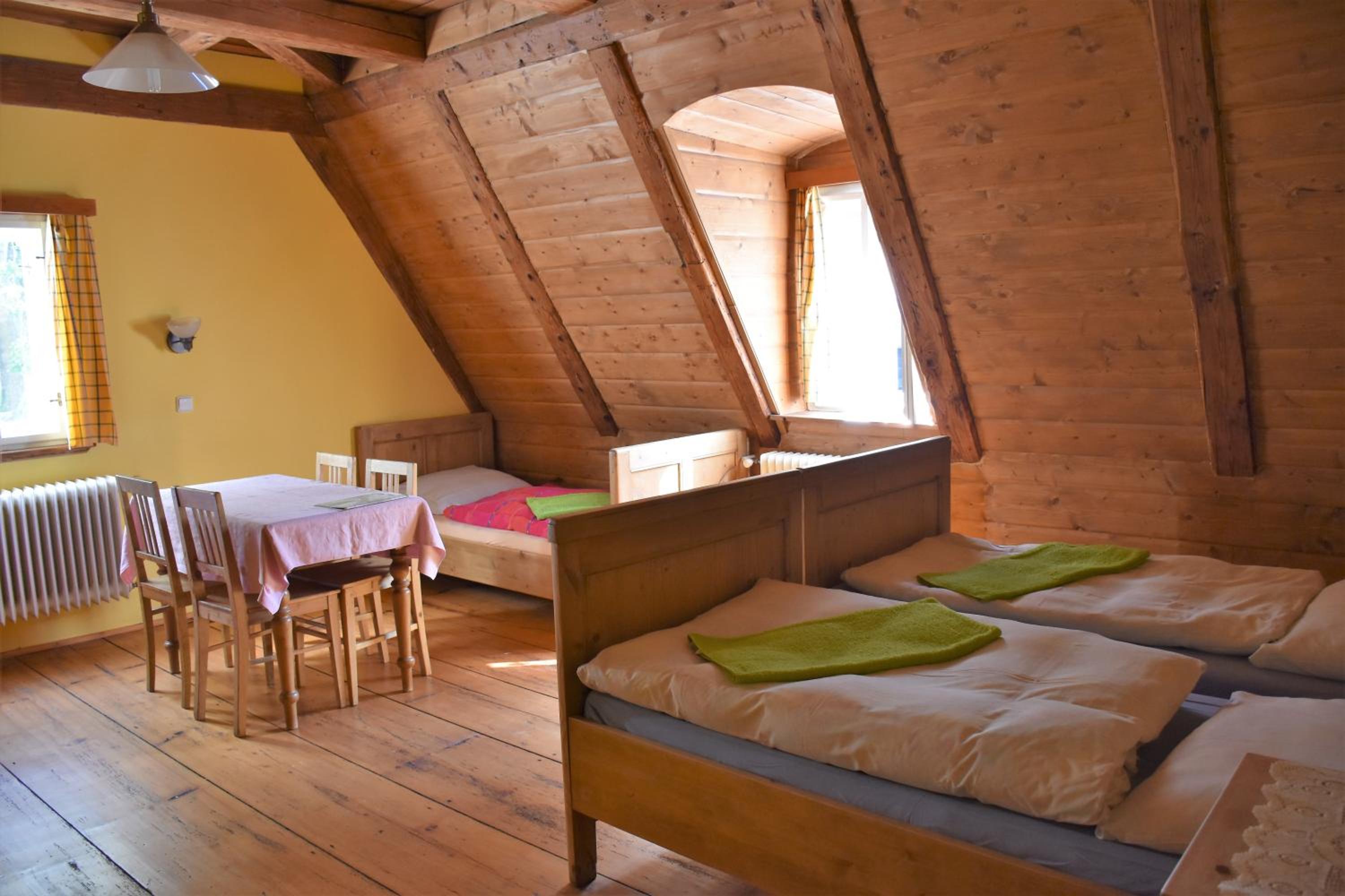 Economy Quadruple Room with Shared Bathroom photo 1