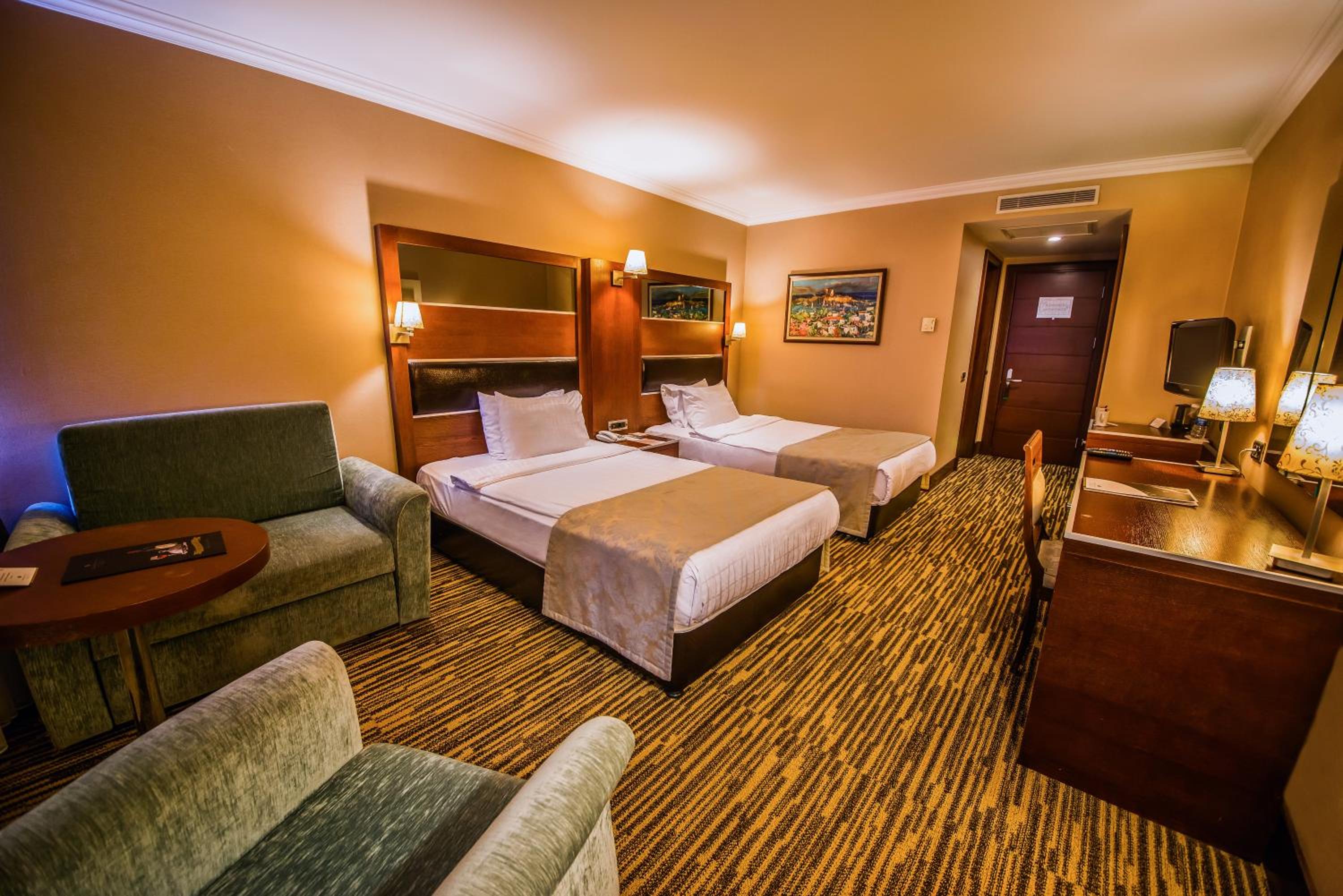 Deluxe Twin Room photo 2