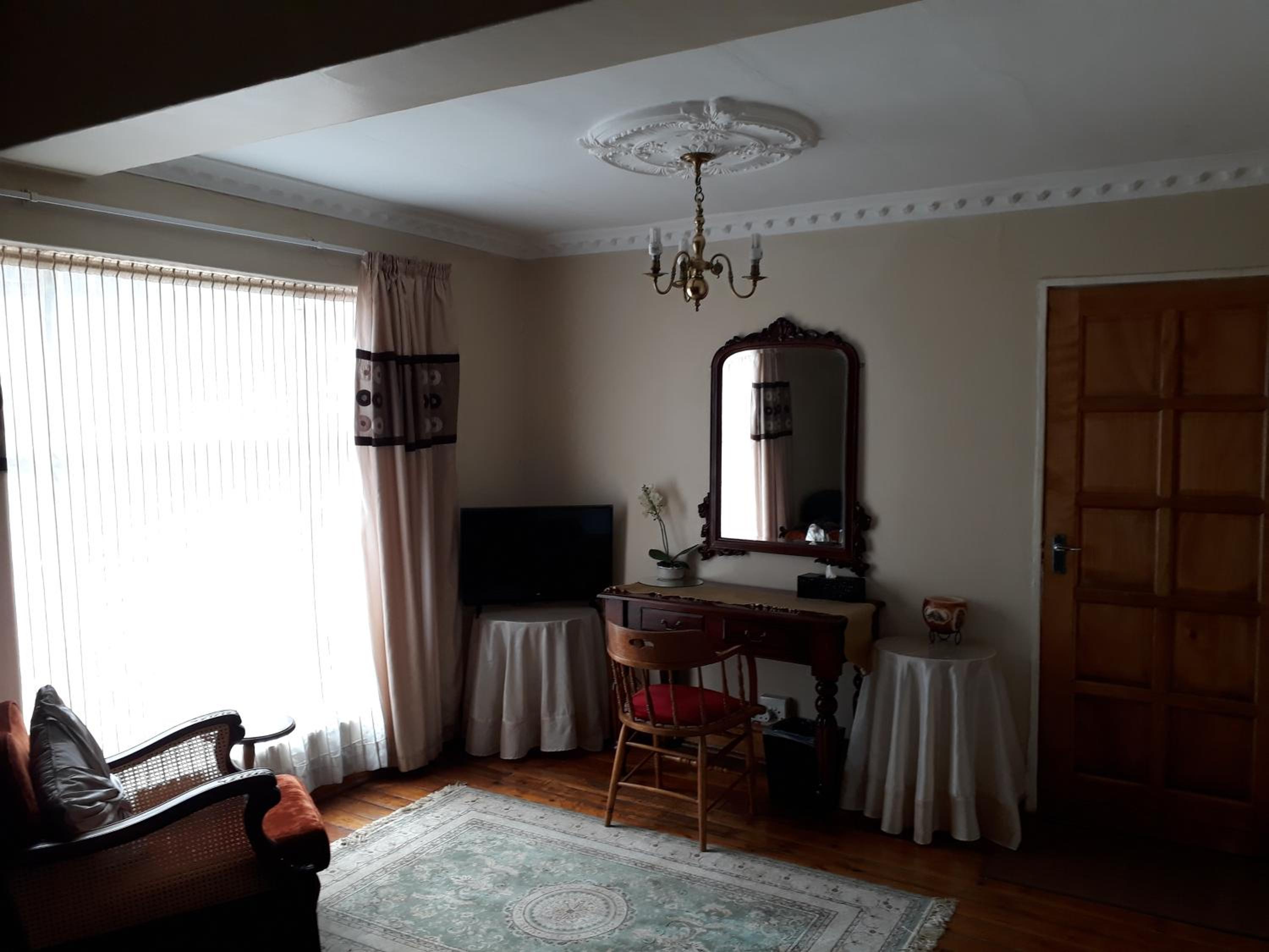 Double or Twin Room with Private Bathroom photo 1