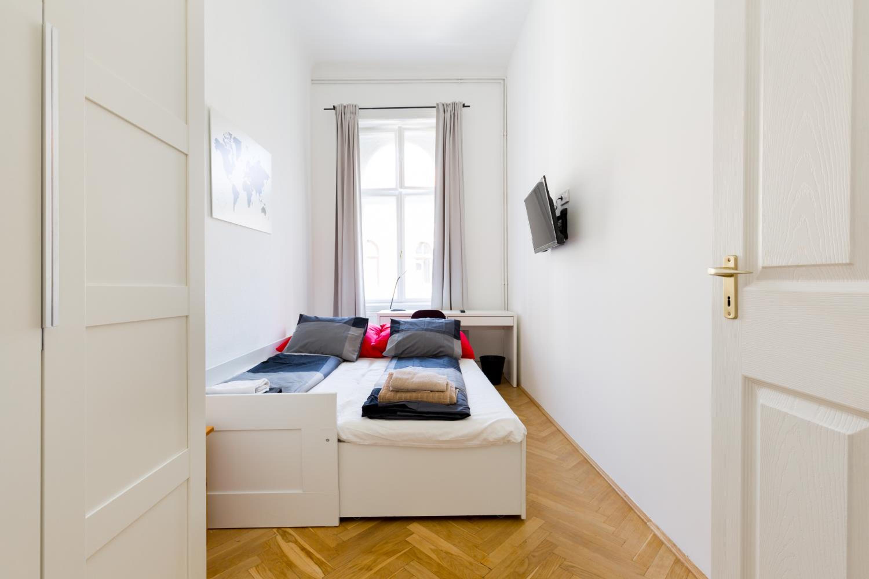 Apartment - Photo 13