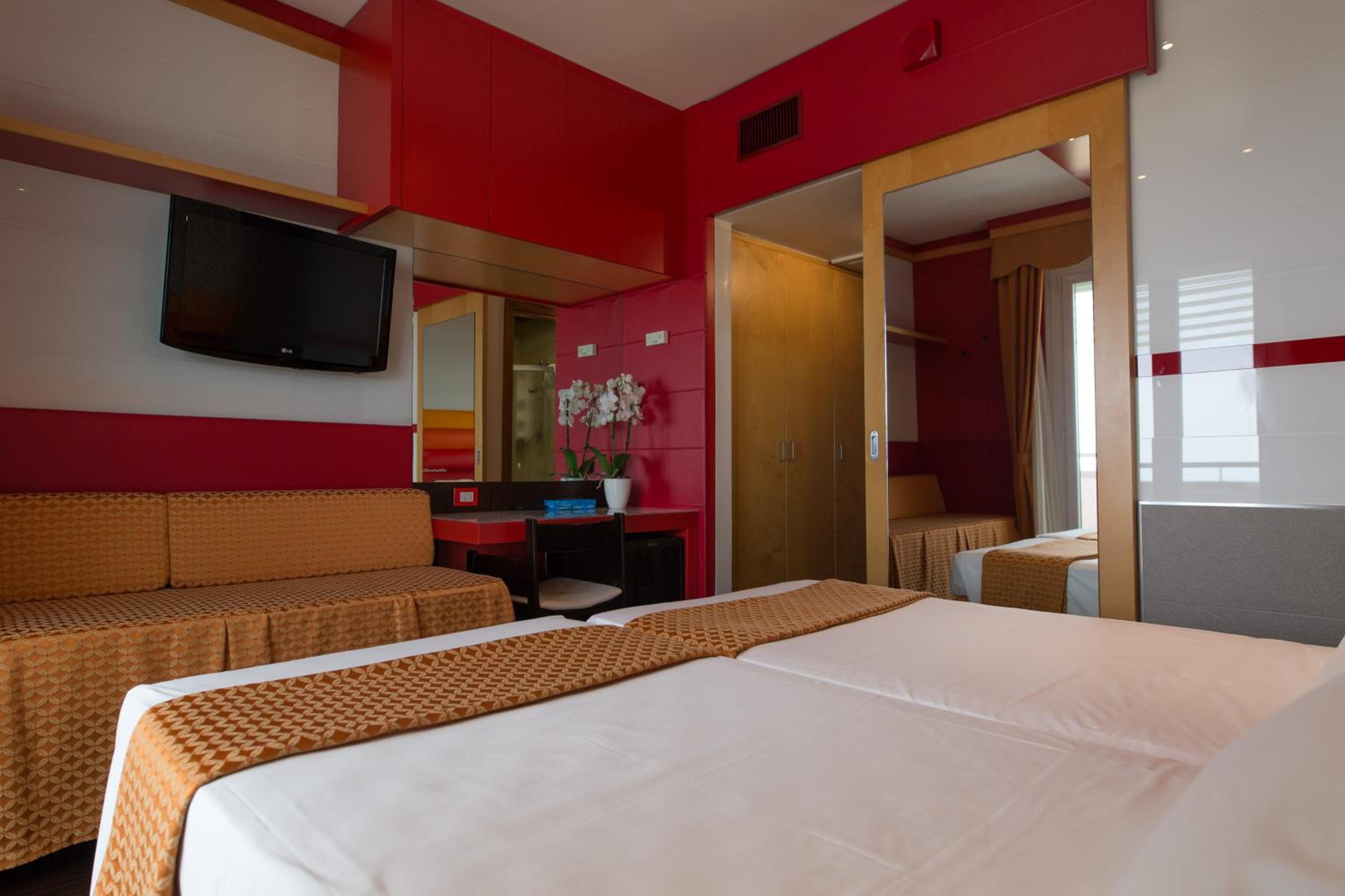 Double Or Twin Room With Sea View photo 3