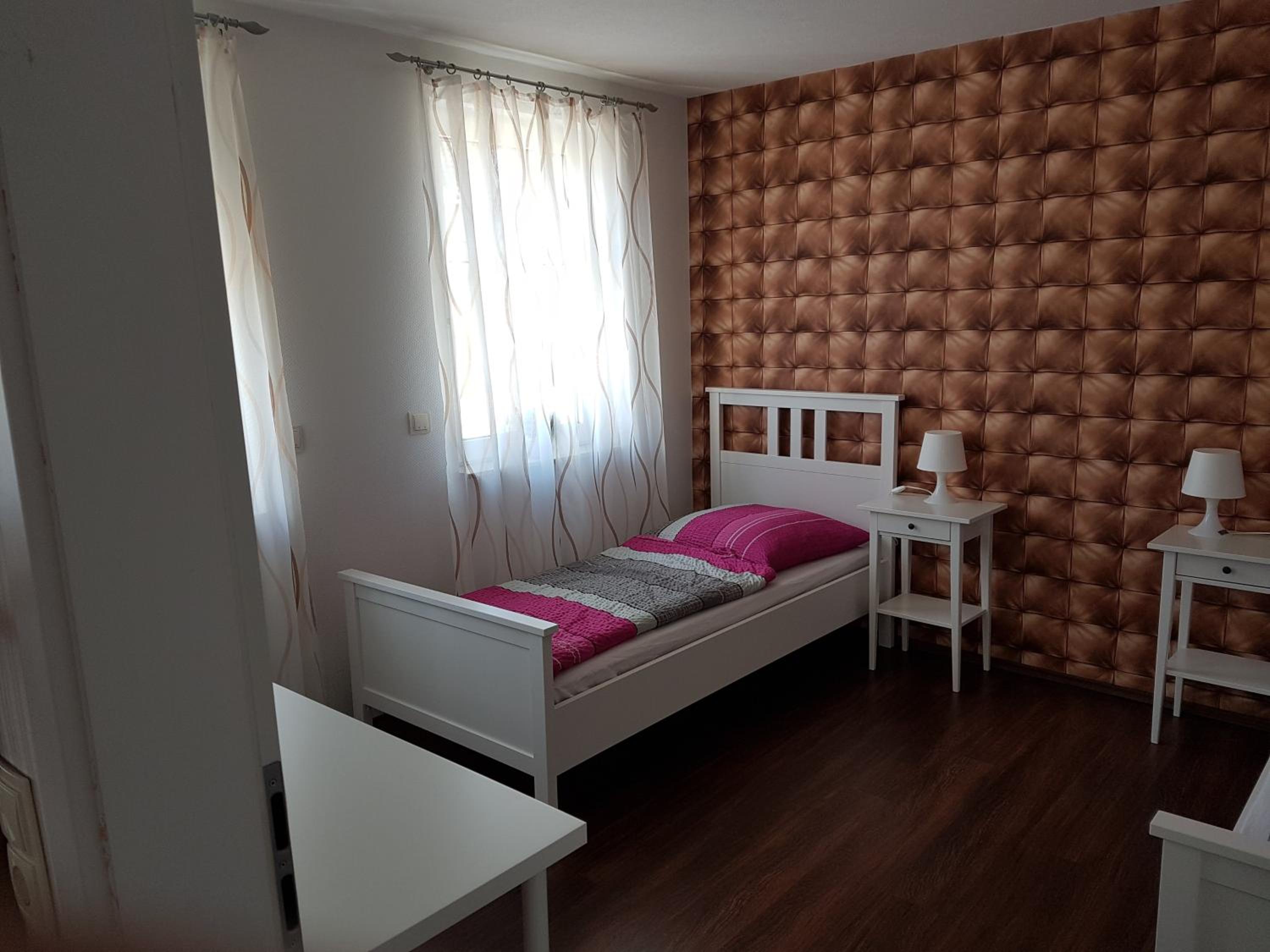 Double or Twin Room with Shared Bathroom photo 3