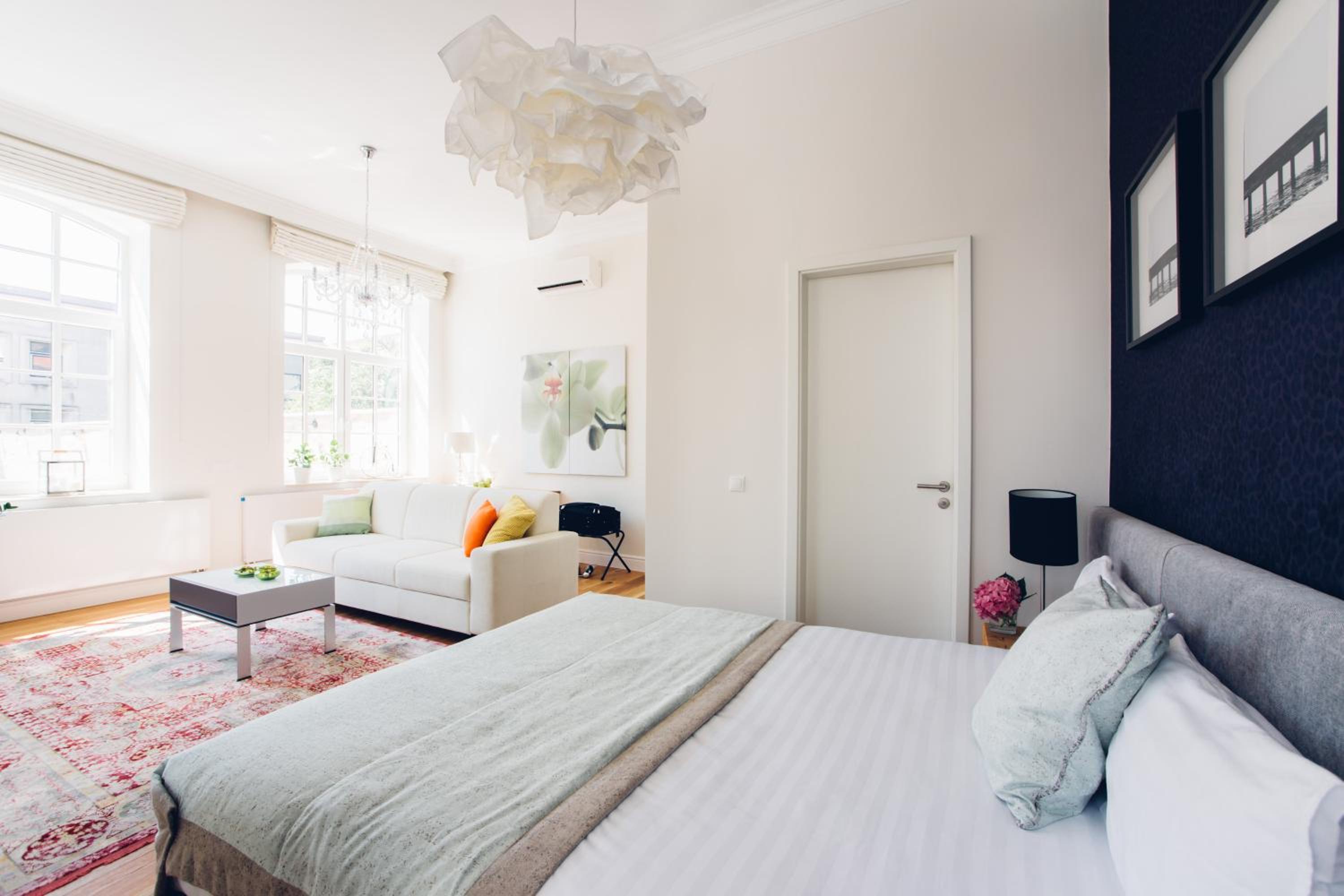 Apartment - Photo 8