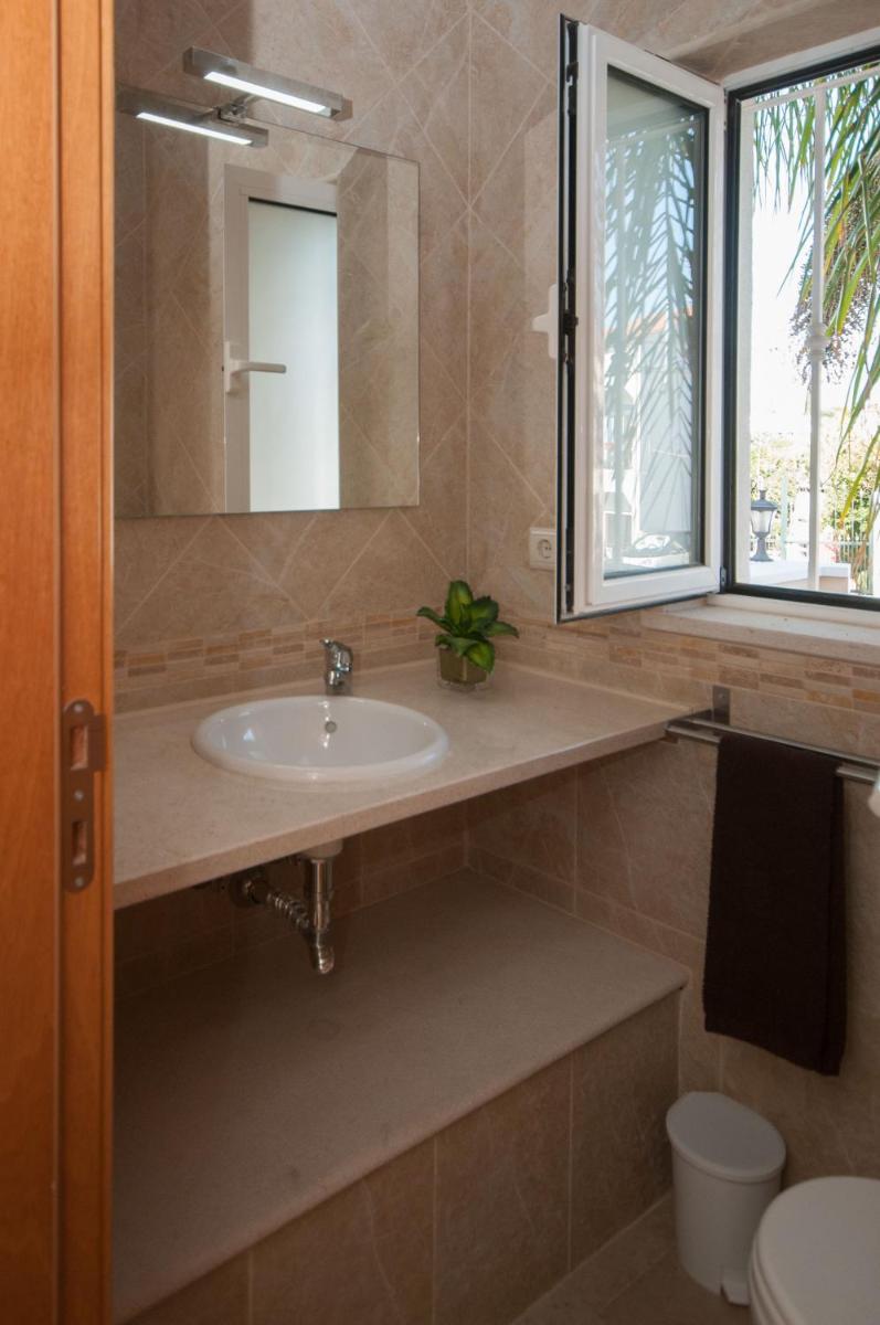Villa photo 1