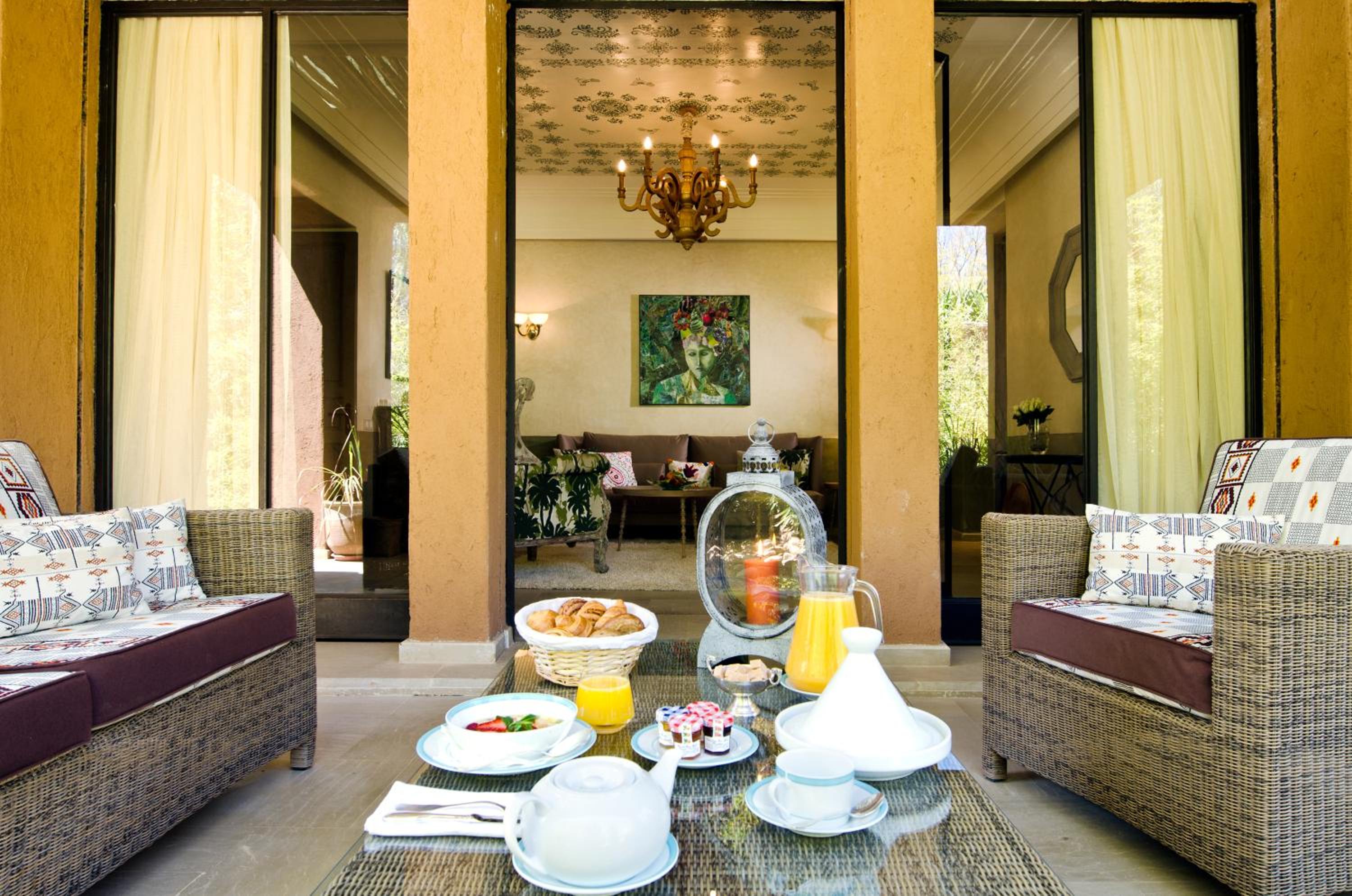 Pavillon with Private Terrace photo 3