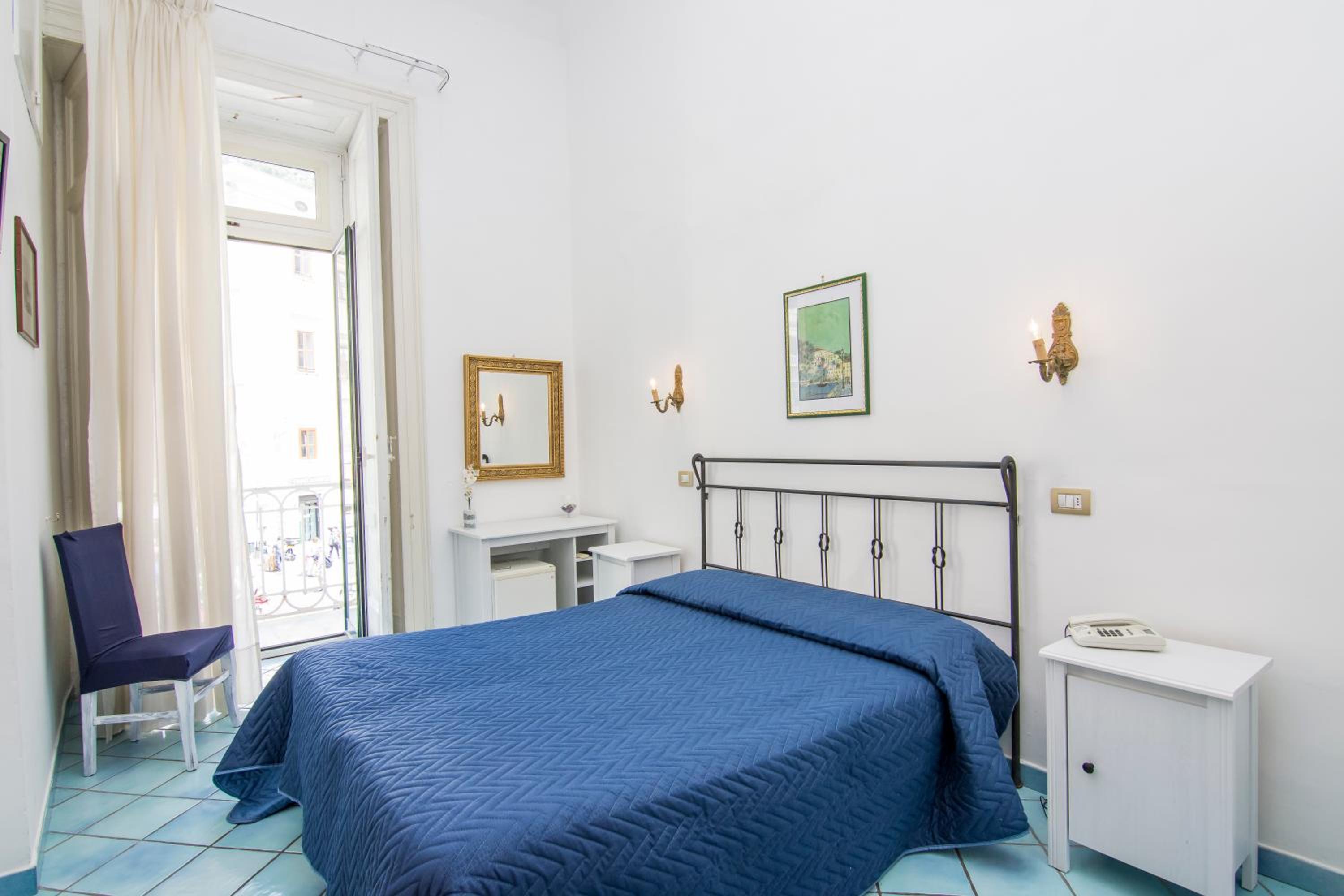 Double Room - Photo 1