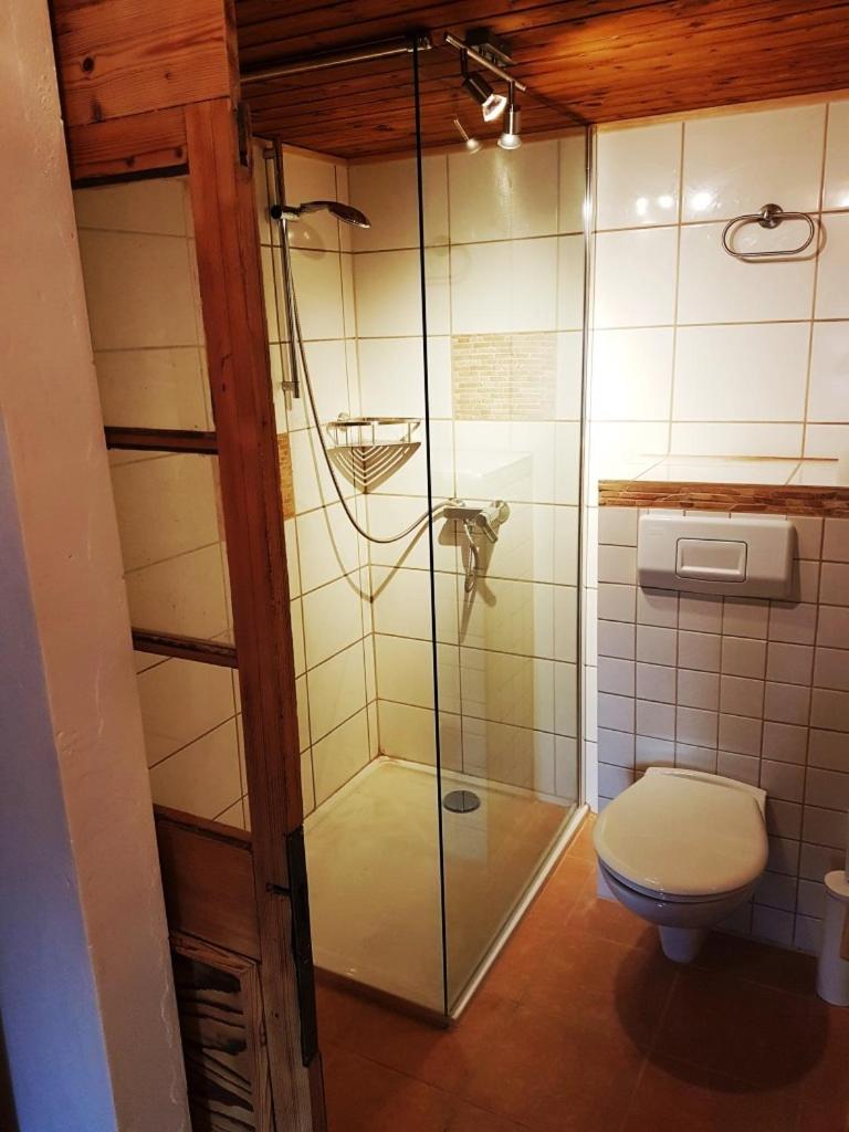 Single Room with Bathroom photo 3