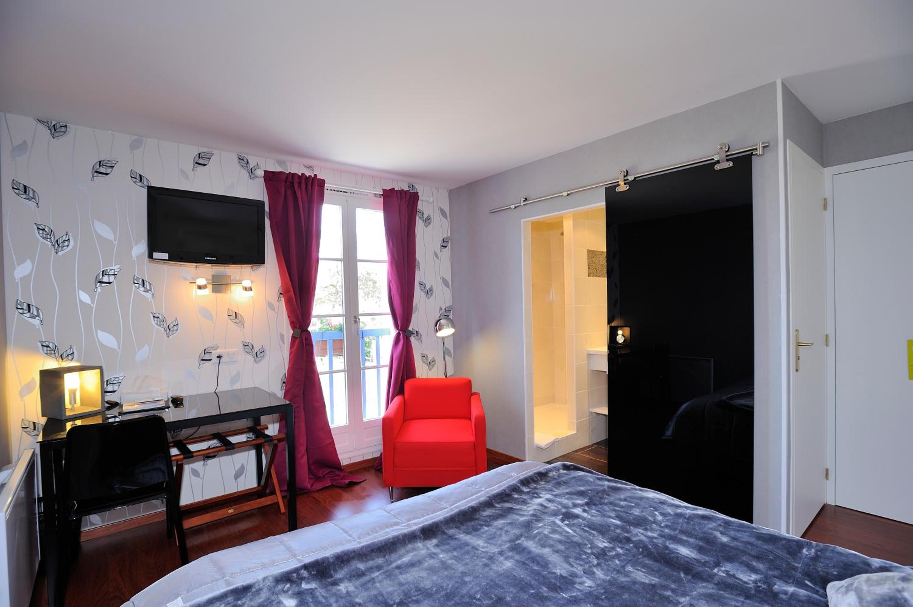 Double Room - Photo 3