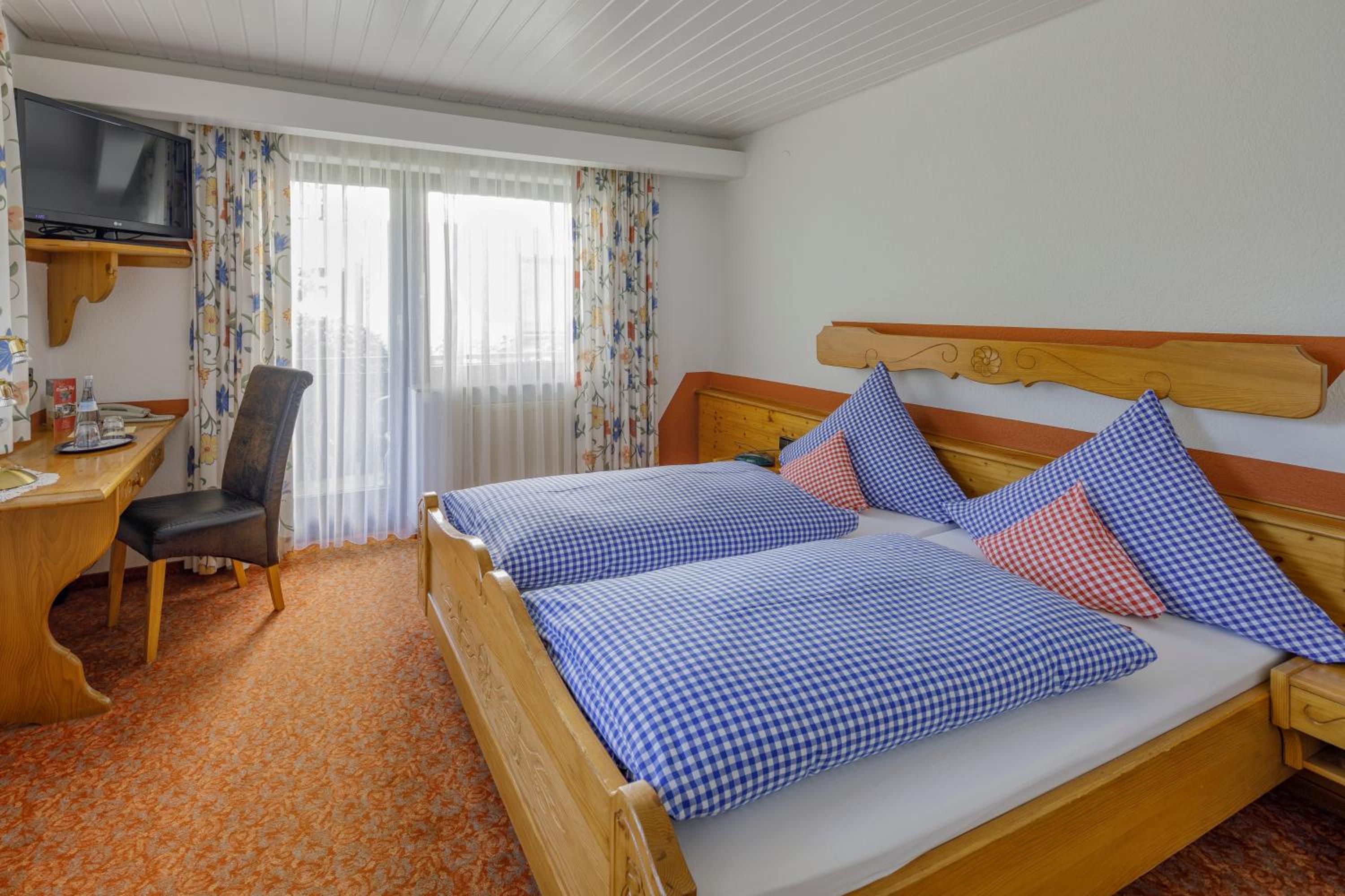 Double Room - Photo 6