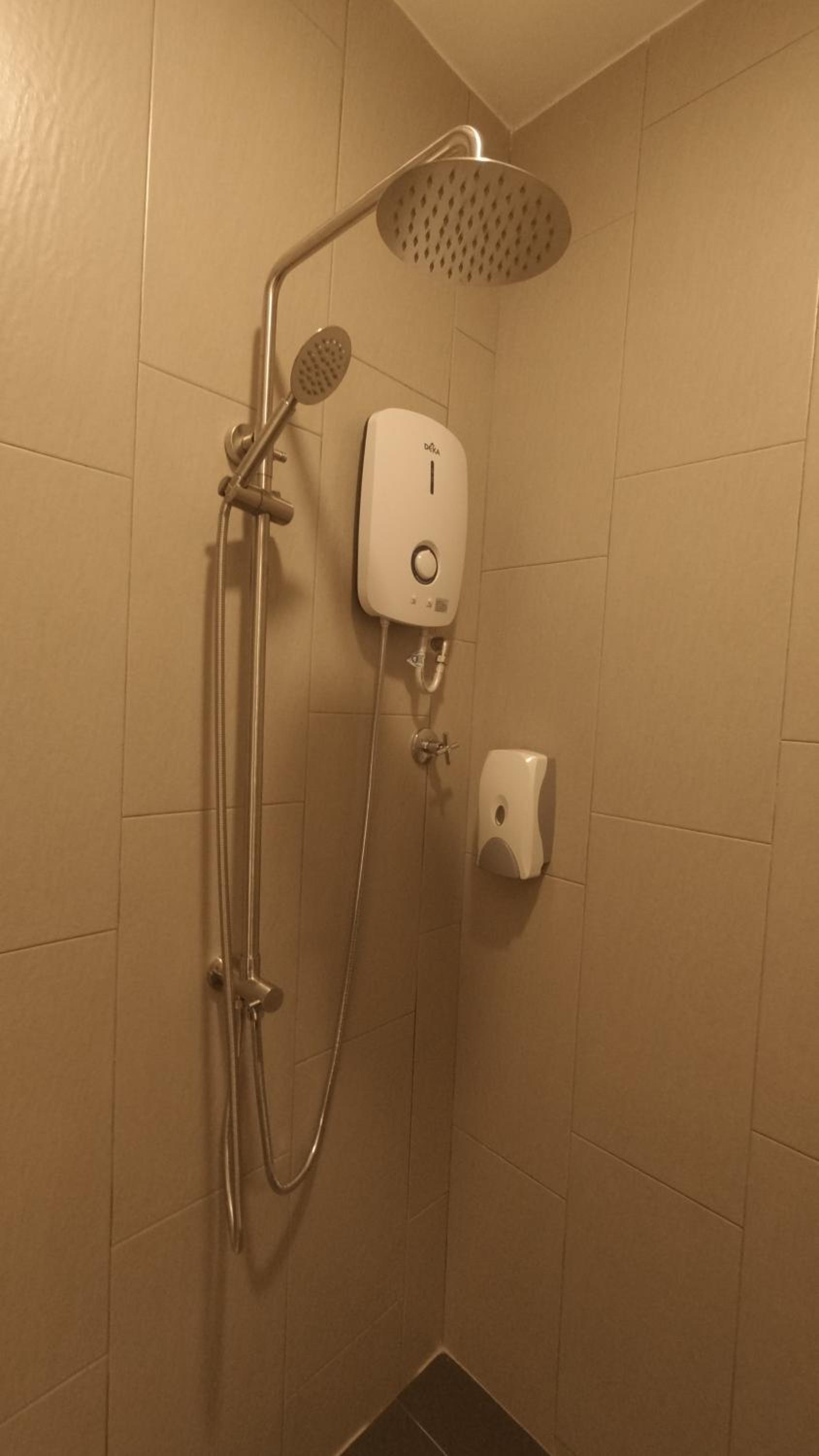 Twin Room - Photo 4