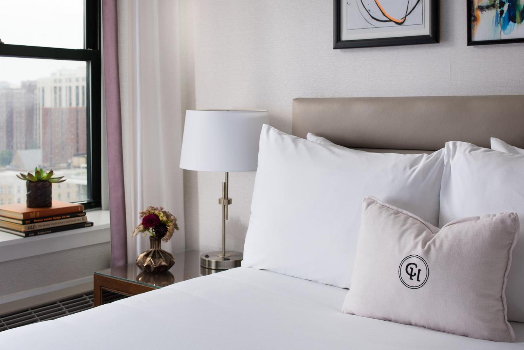 King Room thumbnail 5