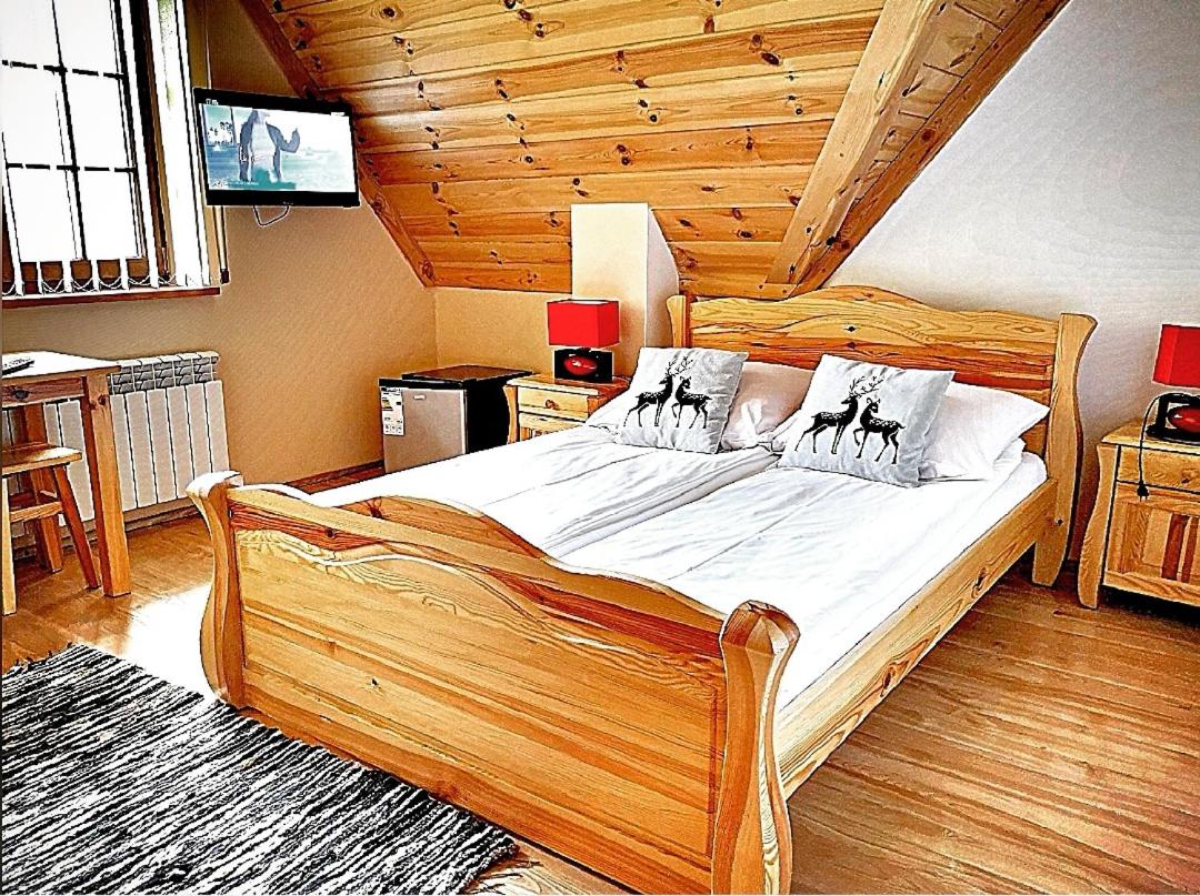 Double Room with Private Bathroom - Photo 1