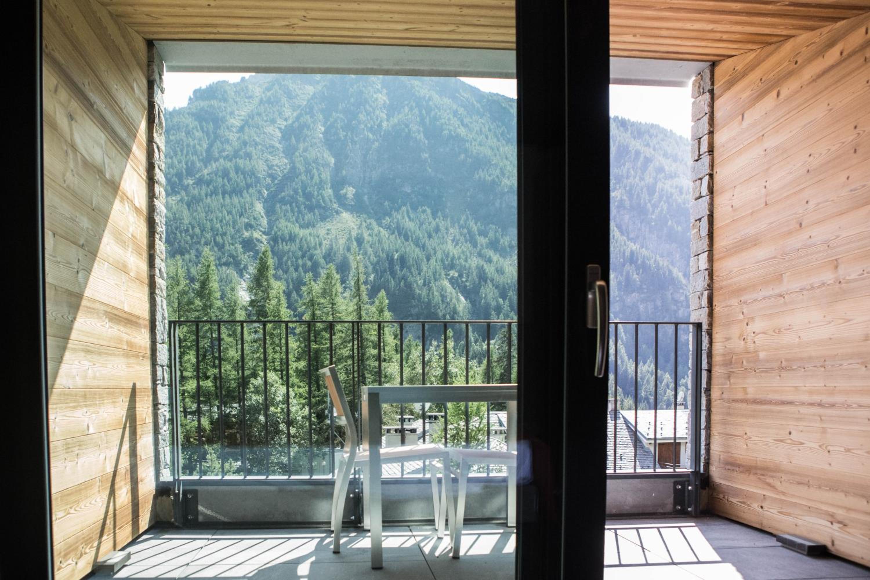 Deluxe Double or Twin Room with Balcony photo 3