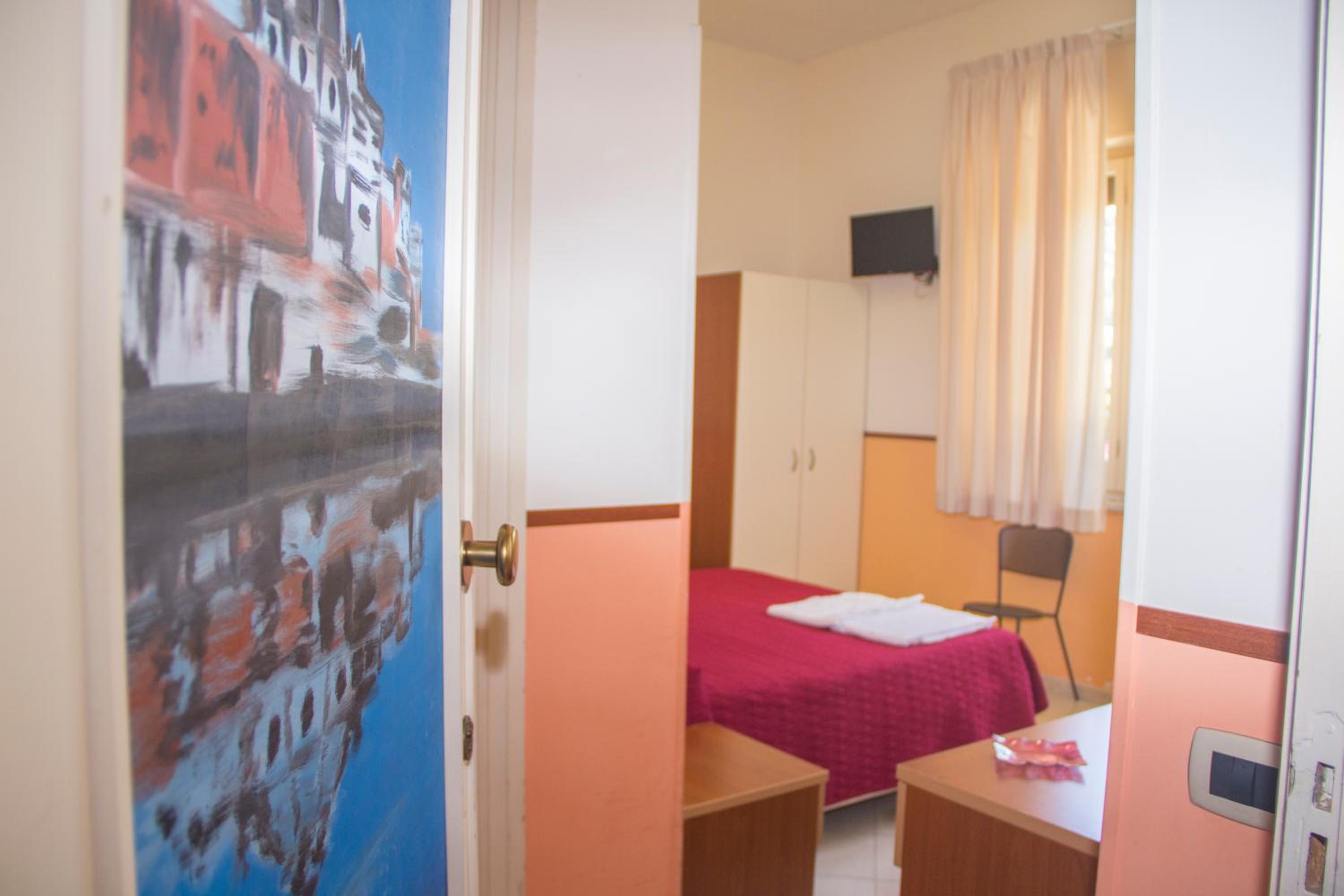 Triple Room photo 2