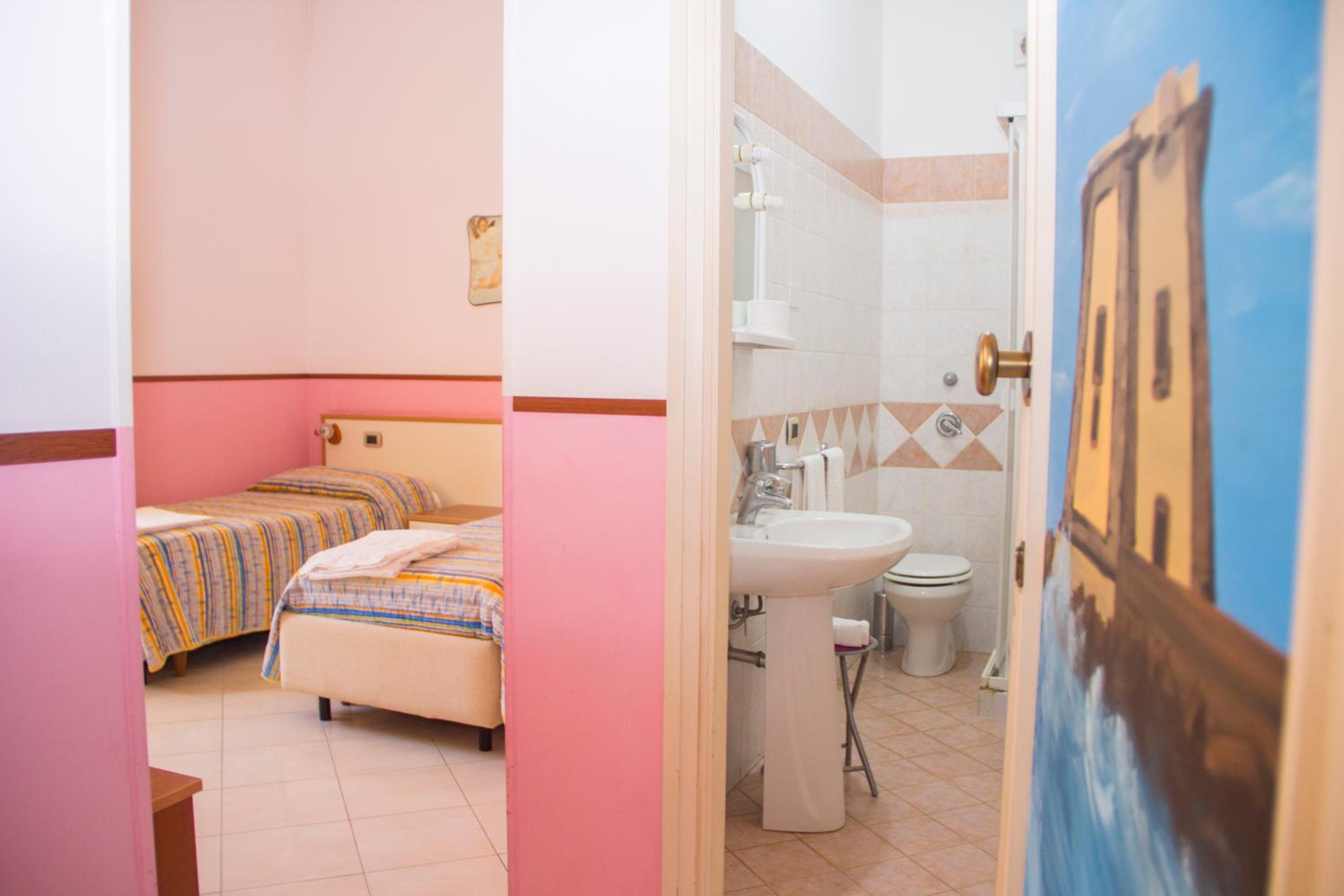 Double or Twin Room photo 1