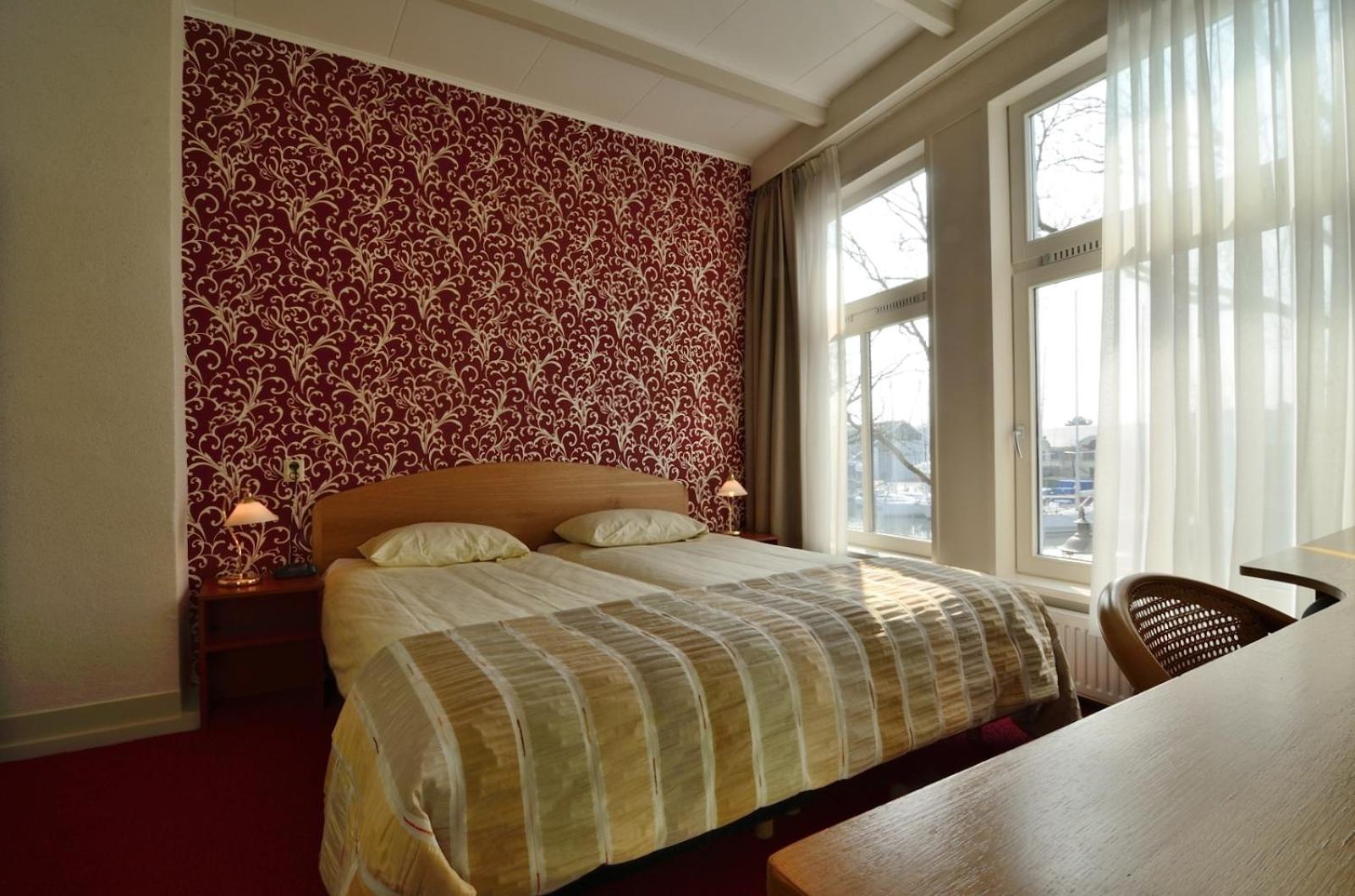 Comfort Double Room with Harbor View - Photo 2