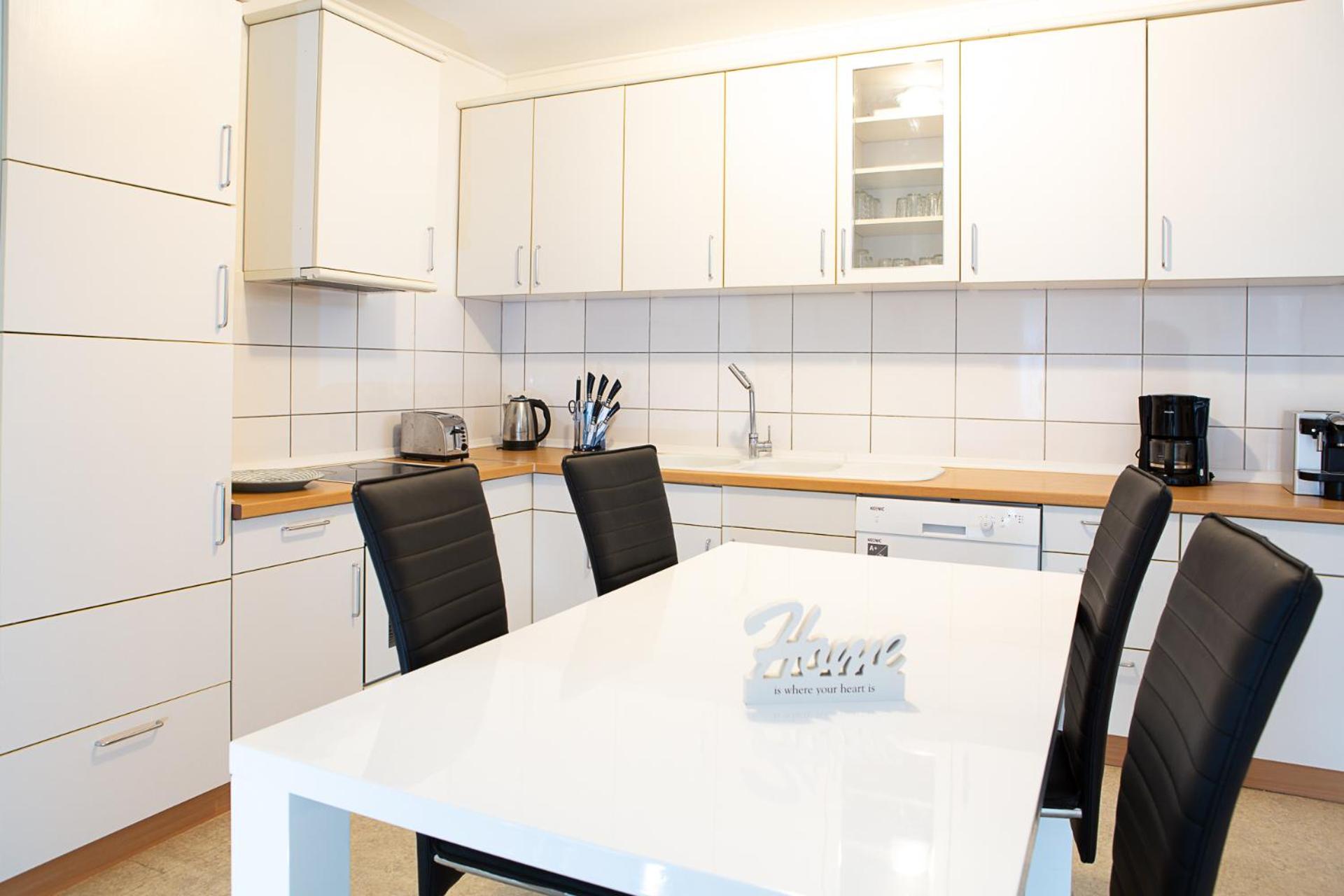 Three-Bedroom Apartment - Ground Floor photo 2