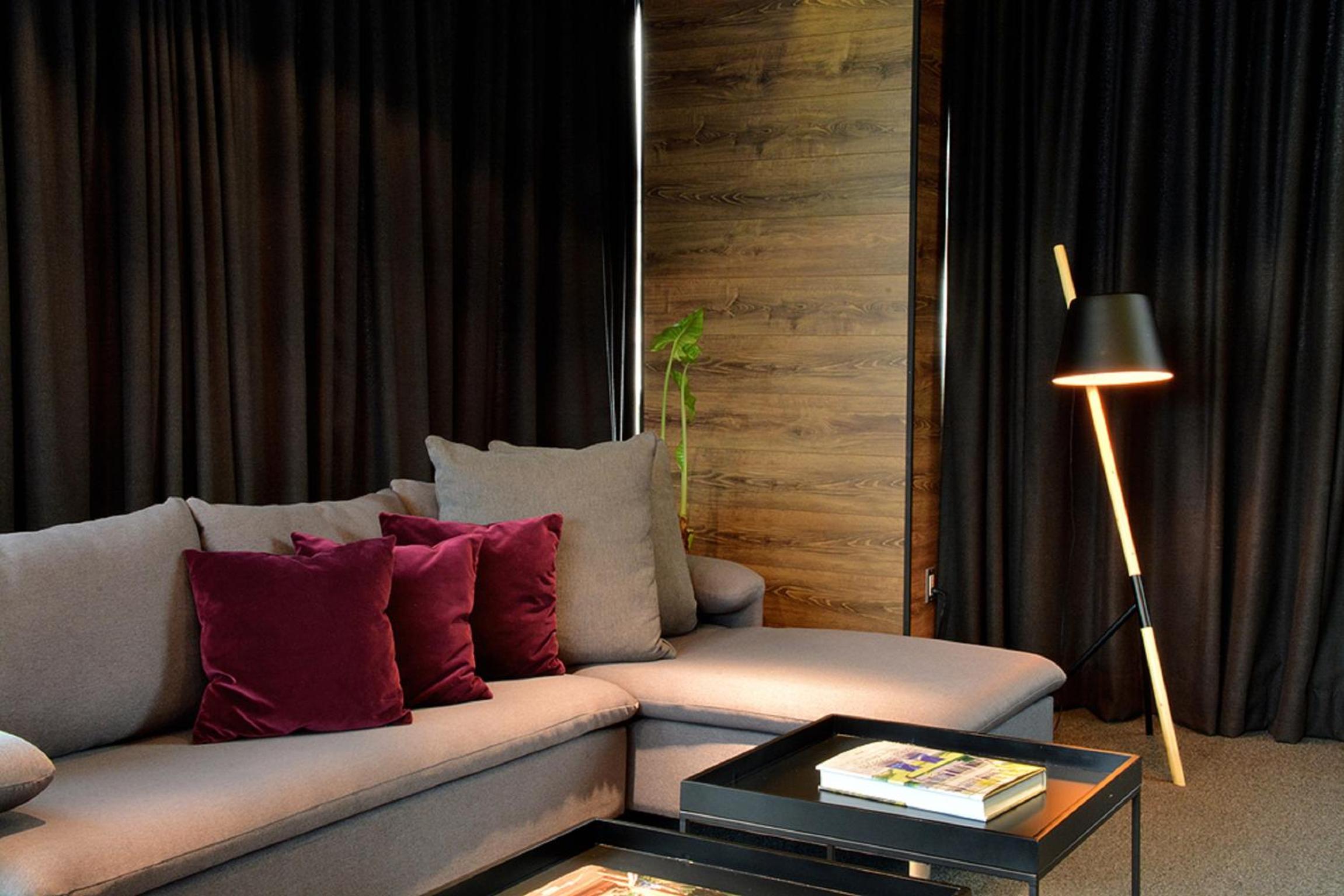 Deluxe Suite - Photo 11