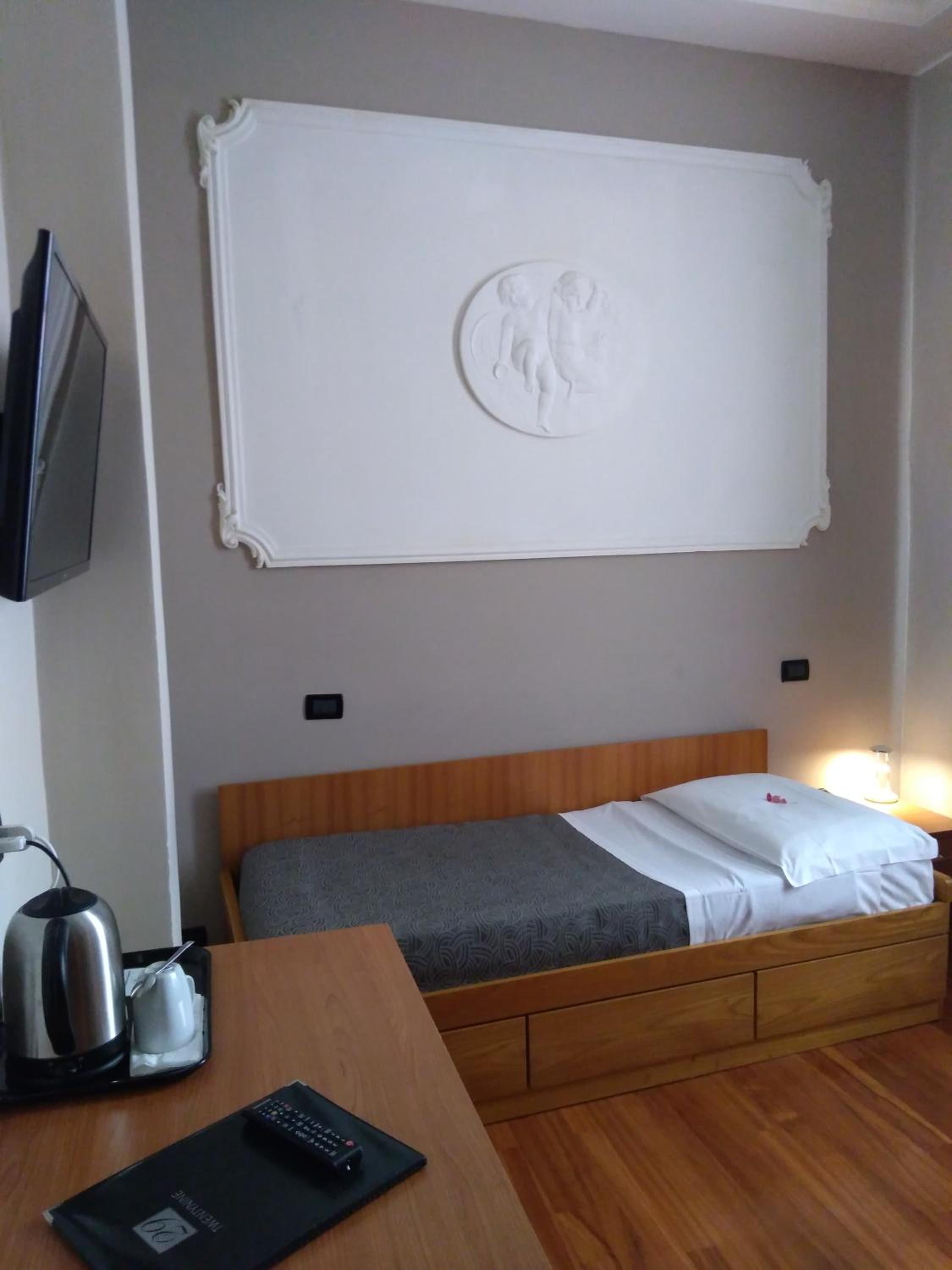 Single Room photo 1