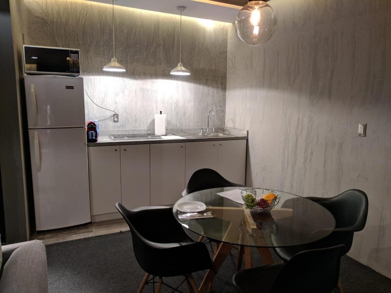 Deluxe Suite - Photo 16